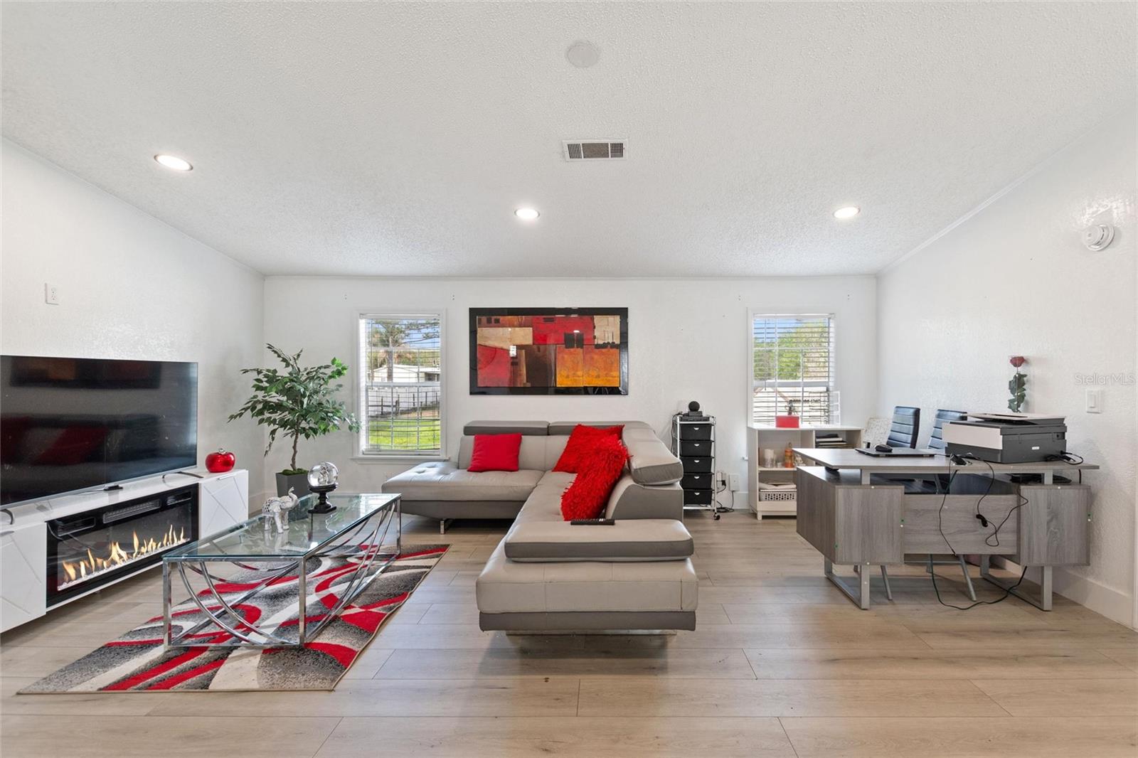 COOPER HOLLOW - Residential