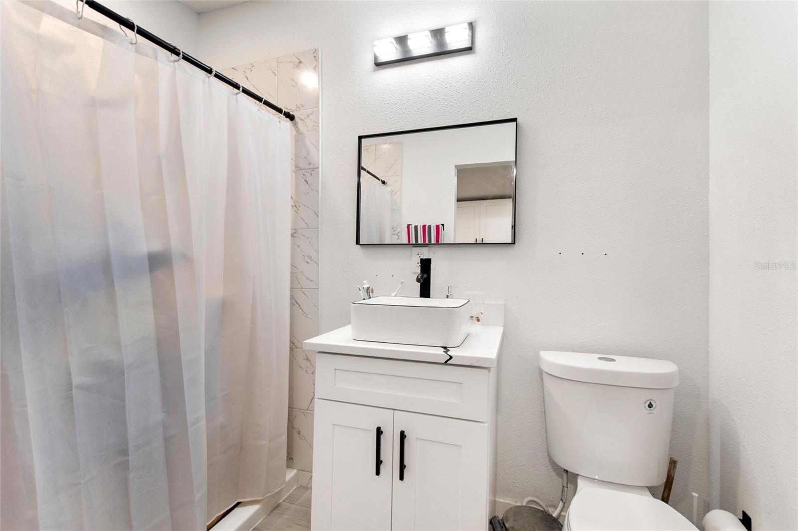 COOPER HOLLOW - Residential