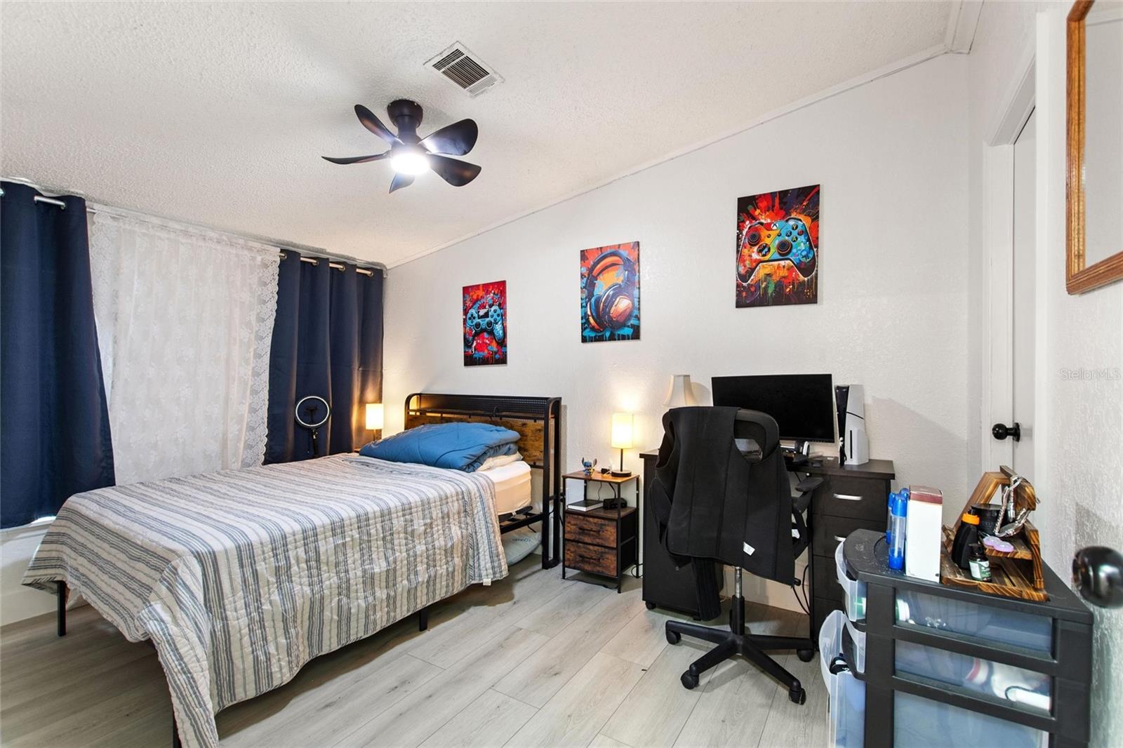 COOPER HOLLOW - Residential