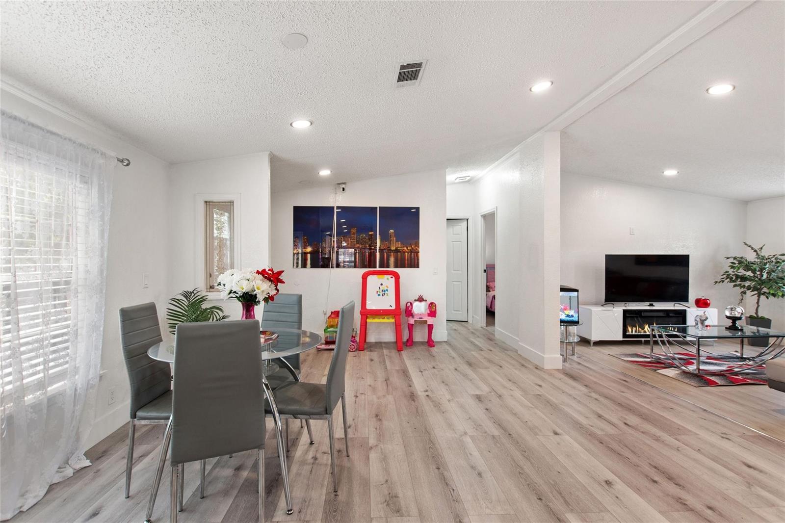 COOPER HOLLOW - Residential