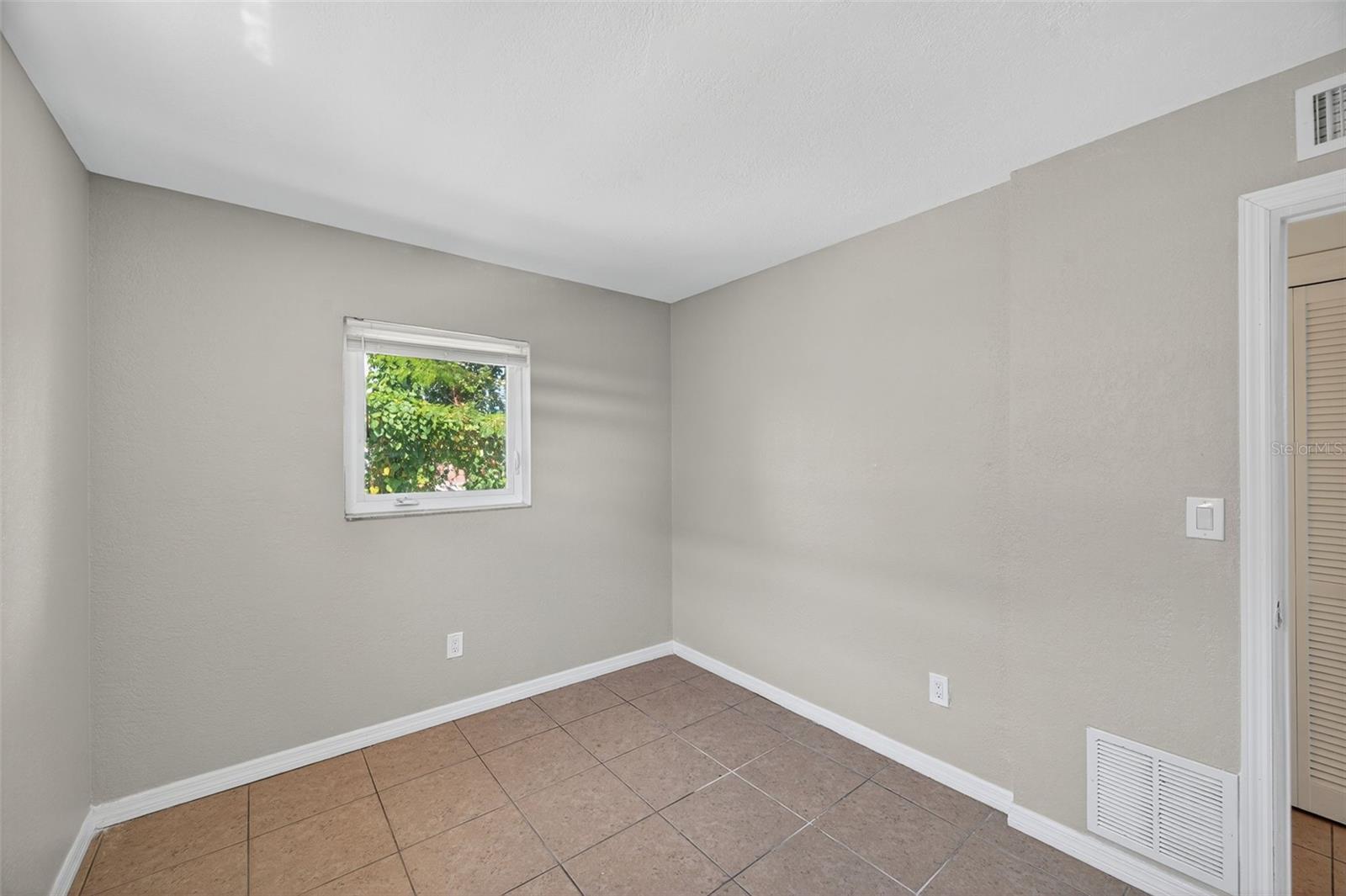 LA PLAZA ADD - Residential Lease