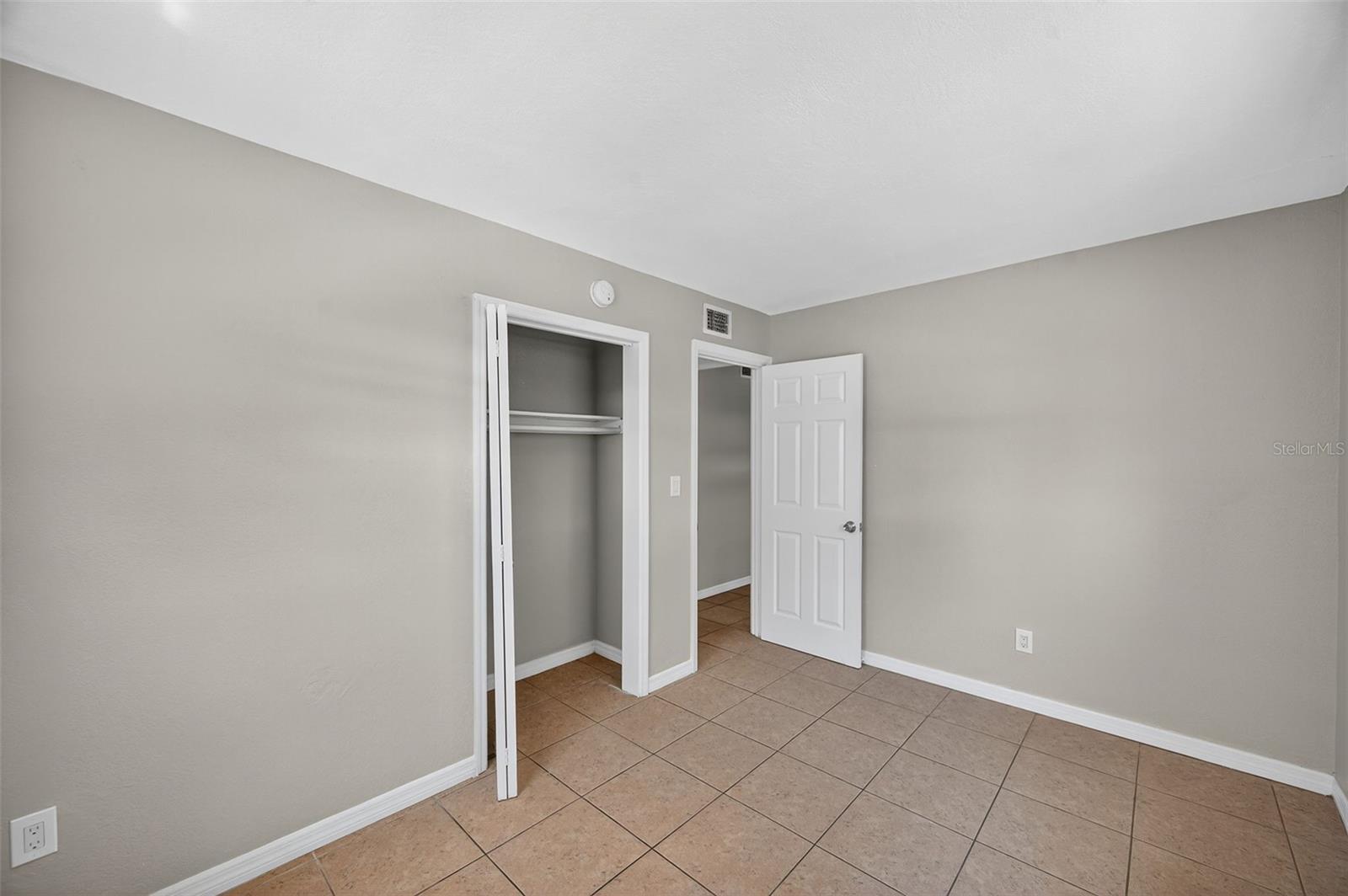 LA PLAZA ADD - Residential Lease