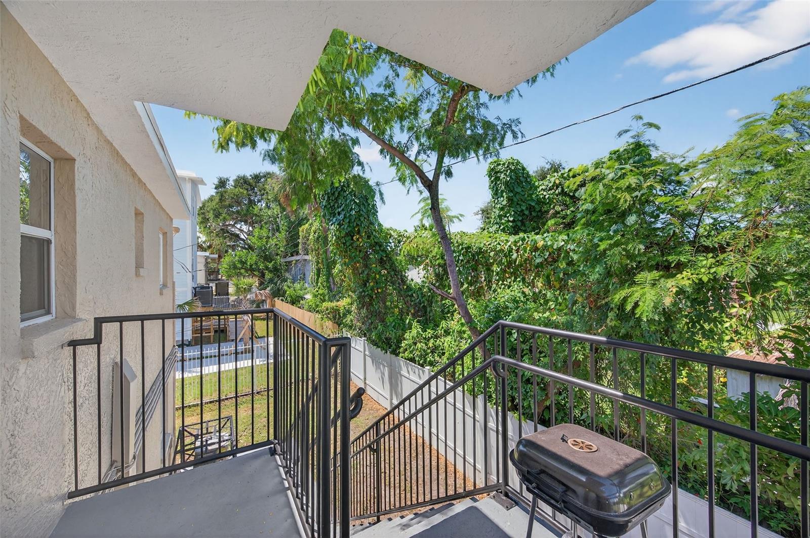 LA PLAZA ADD - Residential Lease