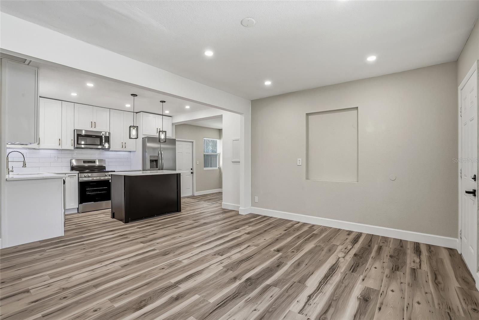 TEMPLE TERRACE - Residential