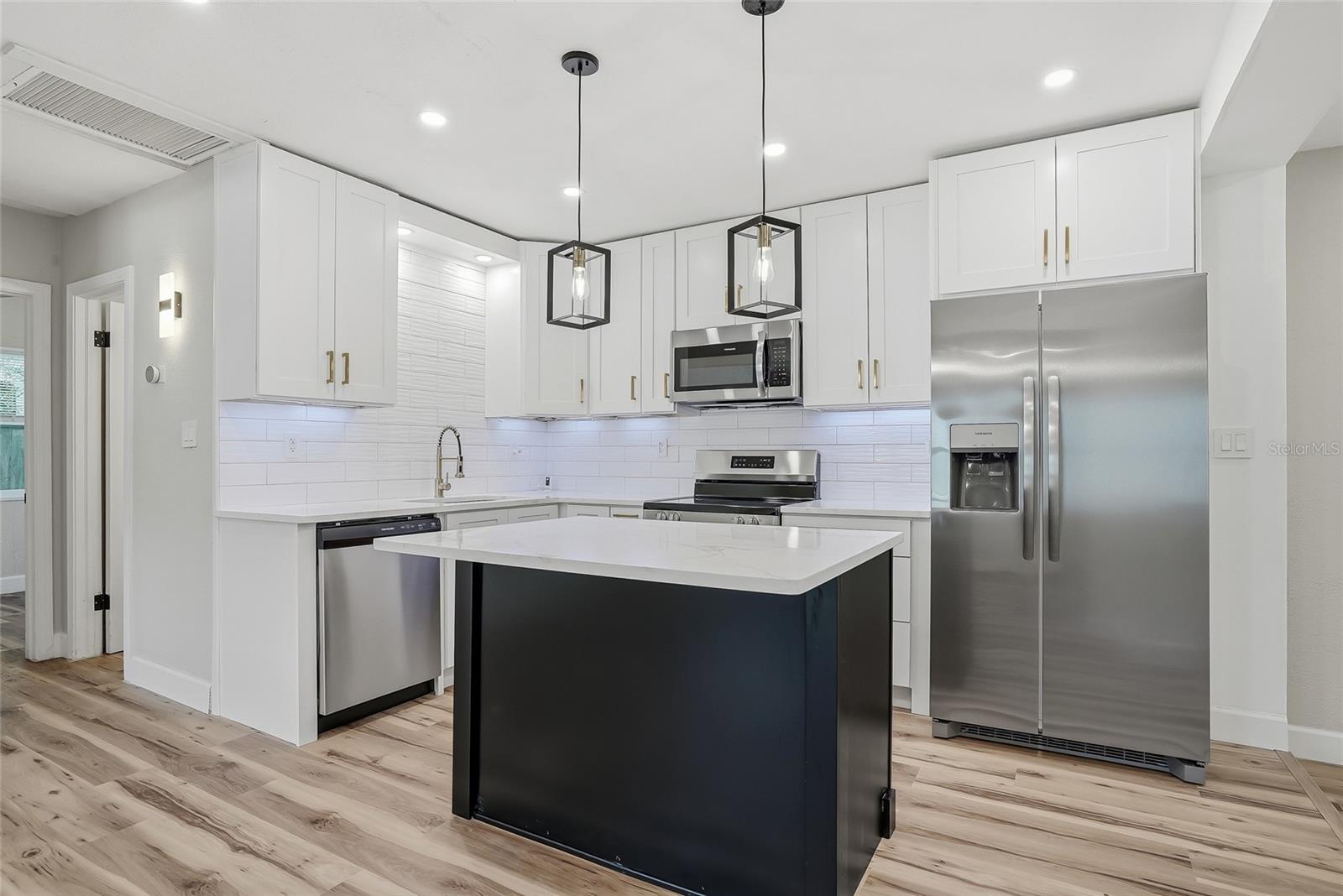 TEMPLE TERRACE - Residential