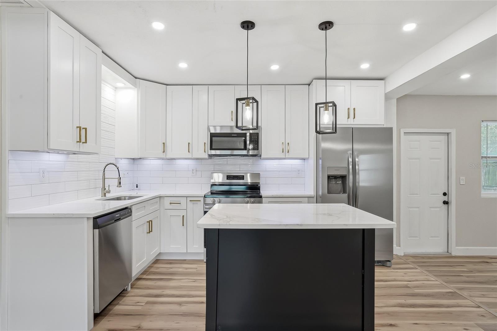 TEMPLE TERRACE - Residential