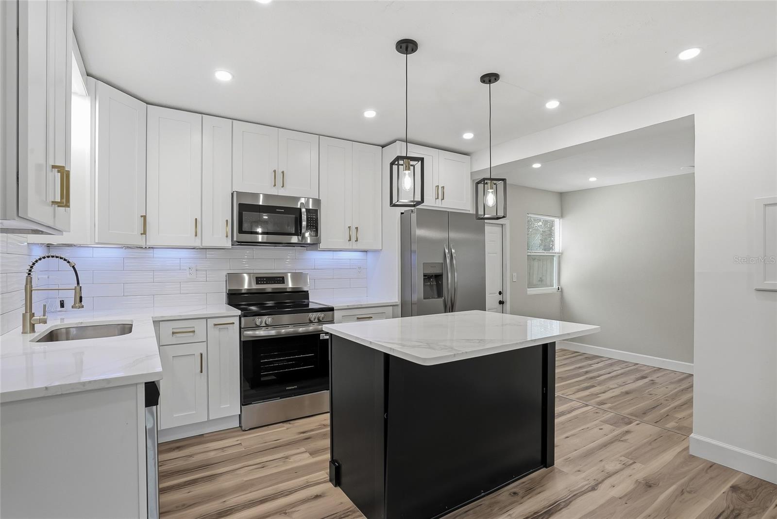 TEMPLE TERRACE - Residential
