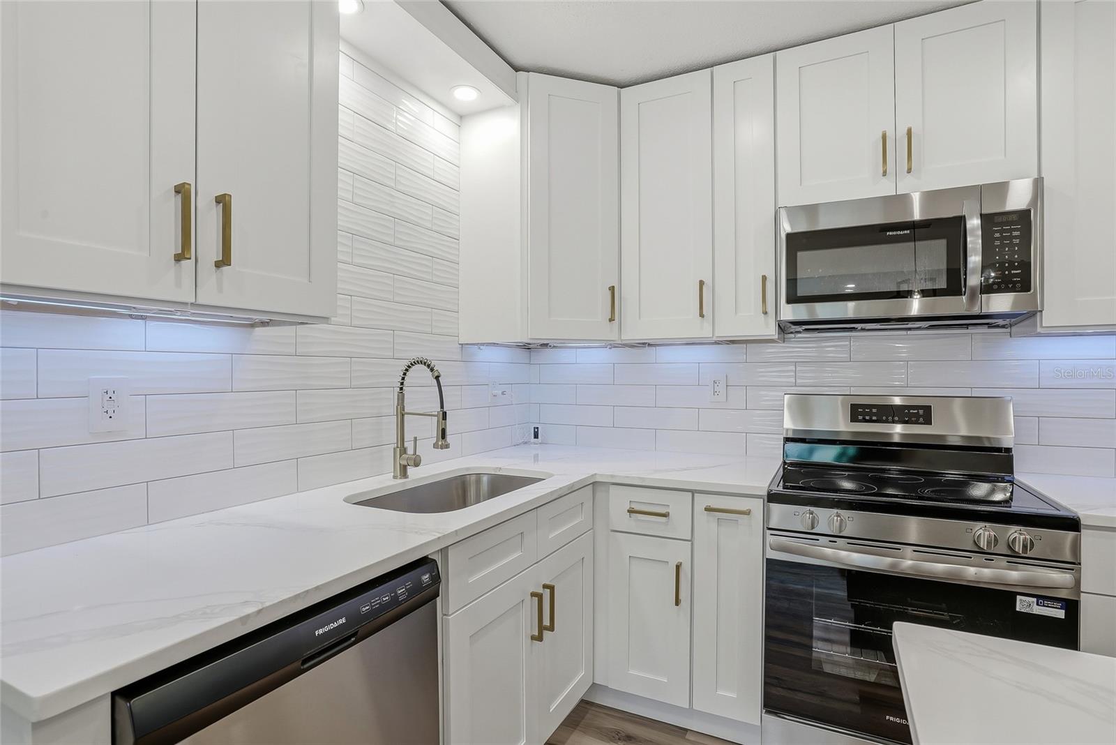 TEMPLE TERRACE - Residential