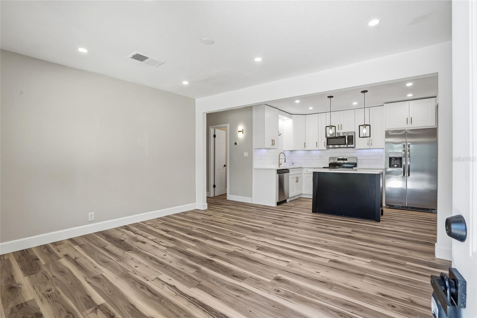 TEMPLE TERRACE - Residential