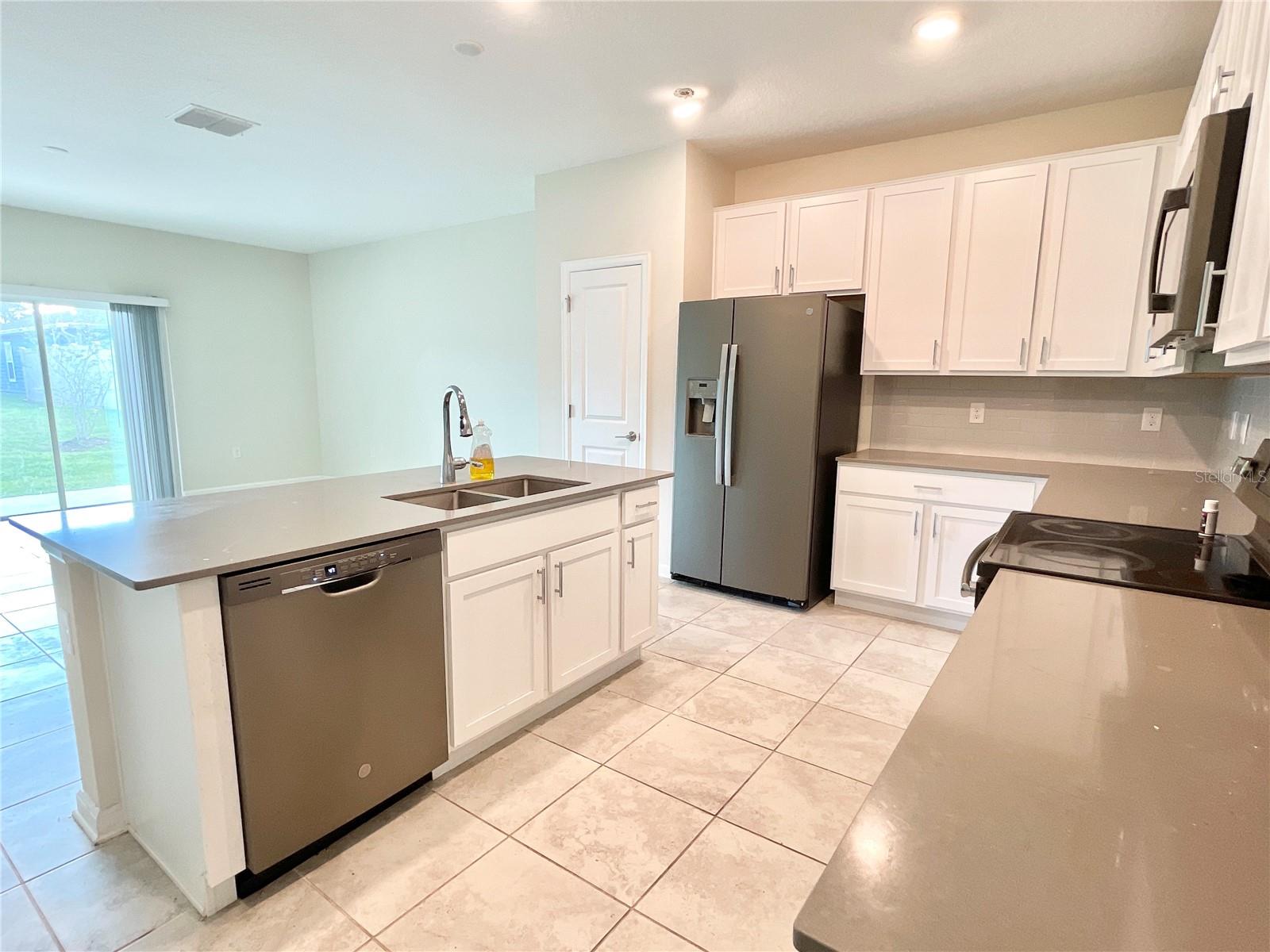 STOREY CREEK PH 1 - Residential Lease