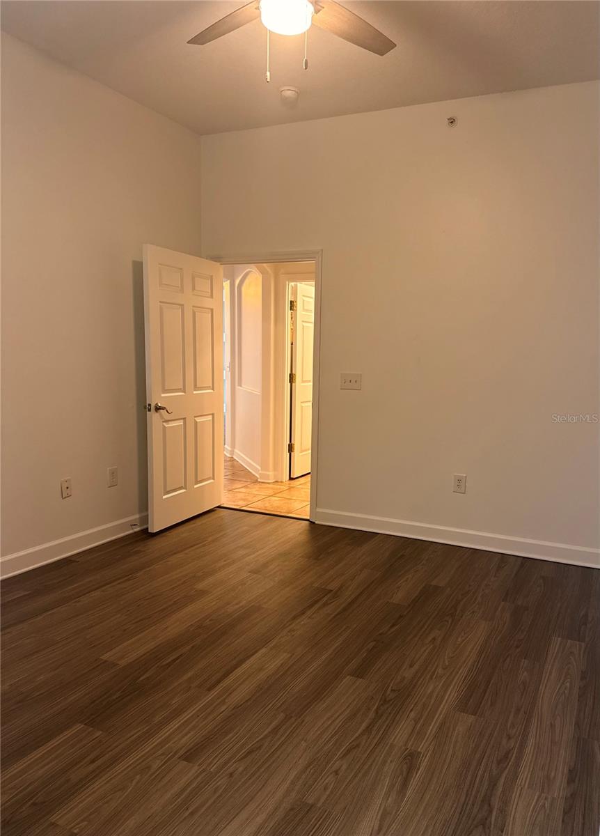 VIZCAYA HEIGHTS CONDO OR 6575 1315 - Residential Lease