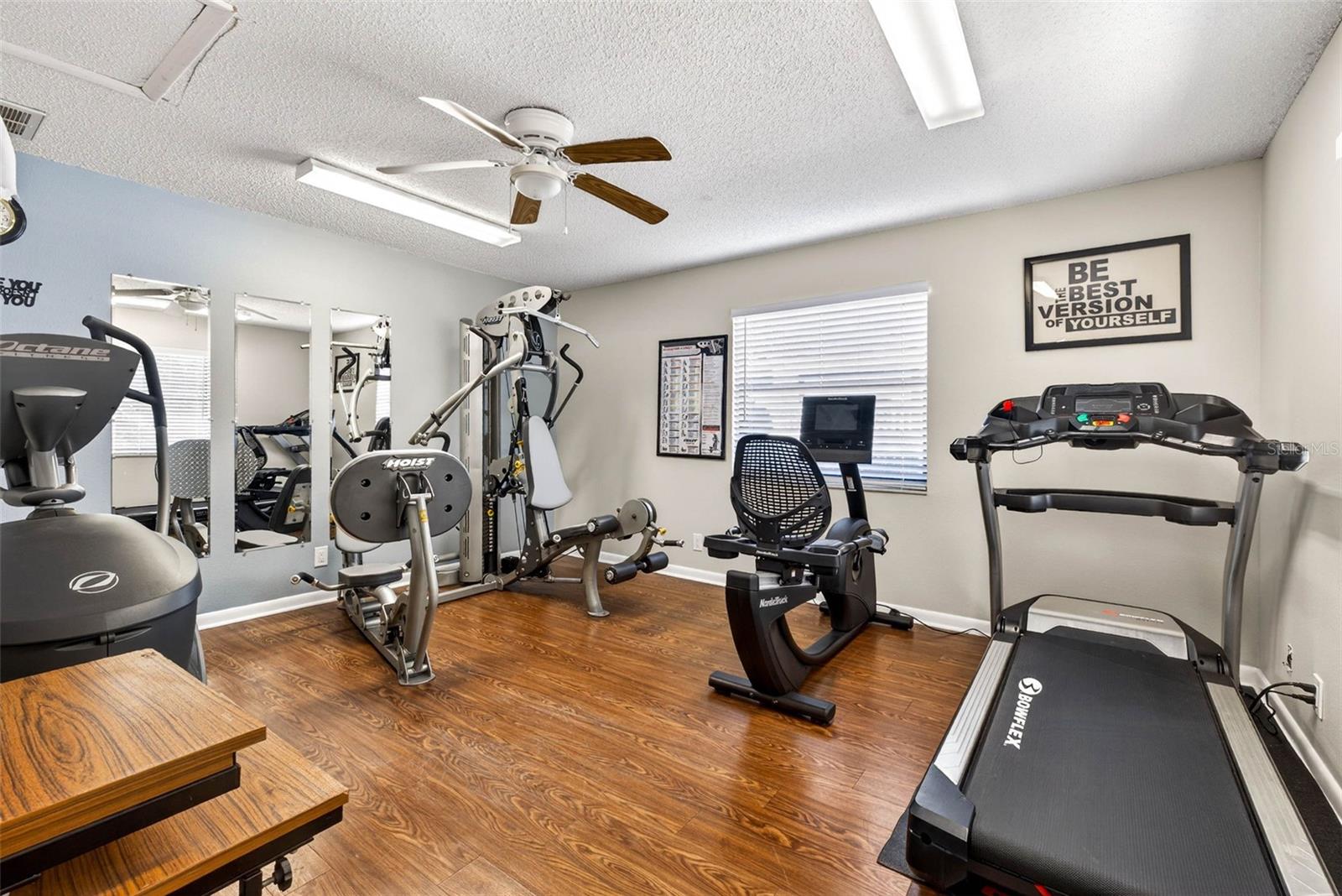 COVE CAY VILLAGE III - Residential