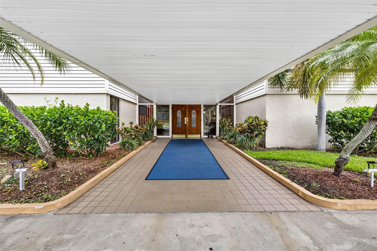 COVE CAY VILLAGE III - Residential