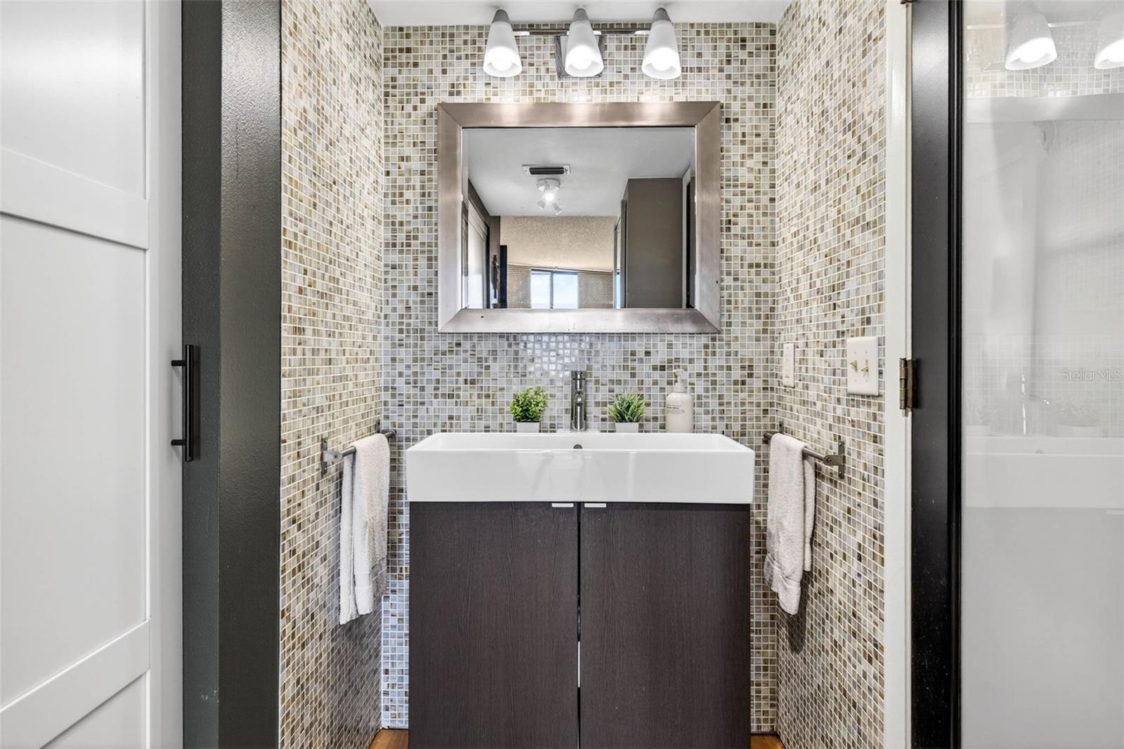 COVE CAY VILLAGE III - Residential