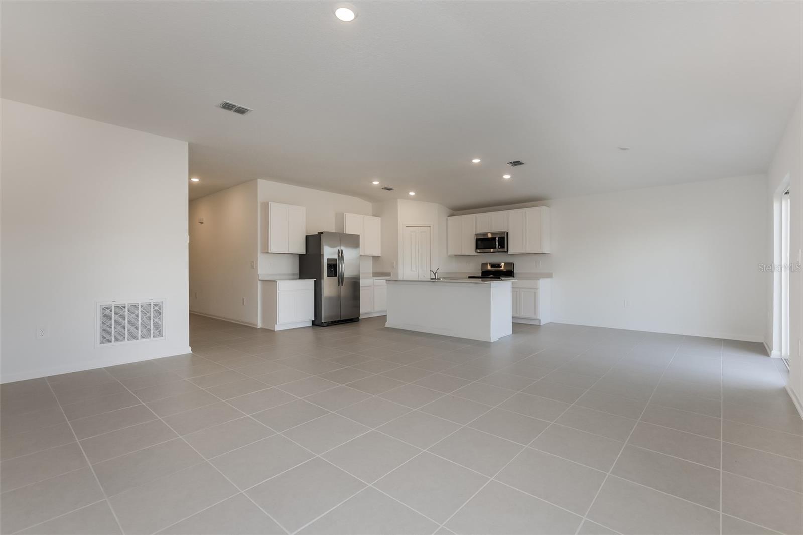 HUNT CLUB/LK WALES PH 1 - Residential Lease