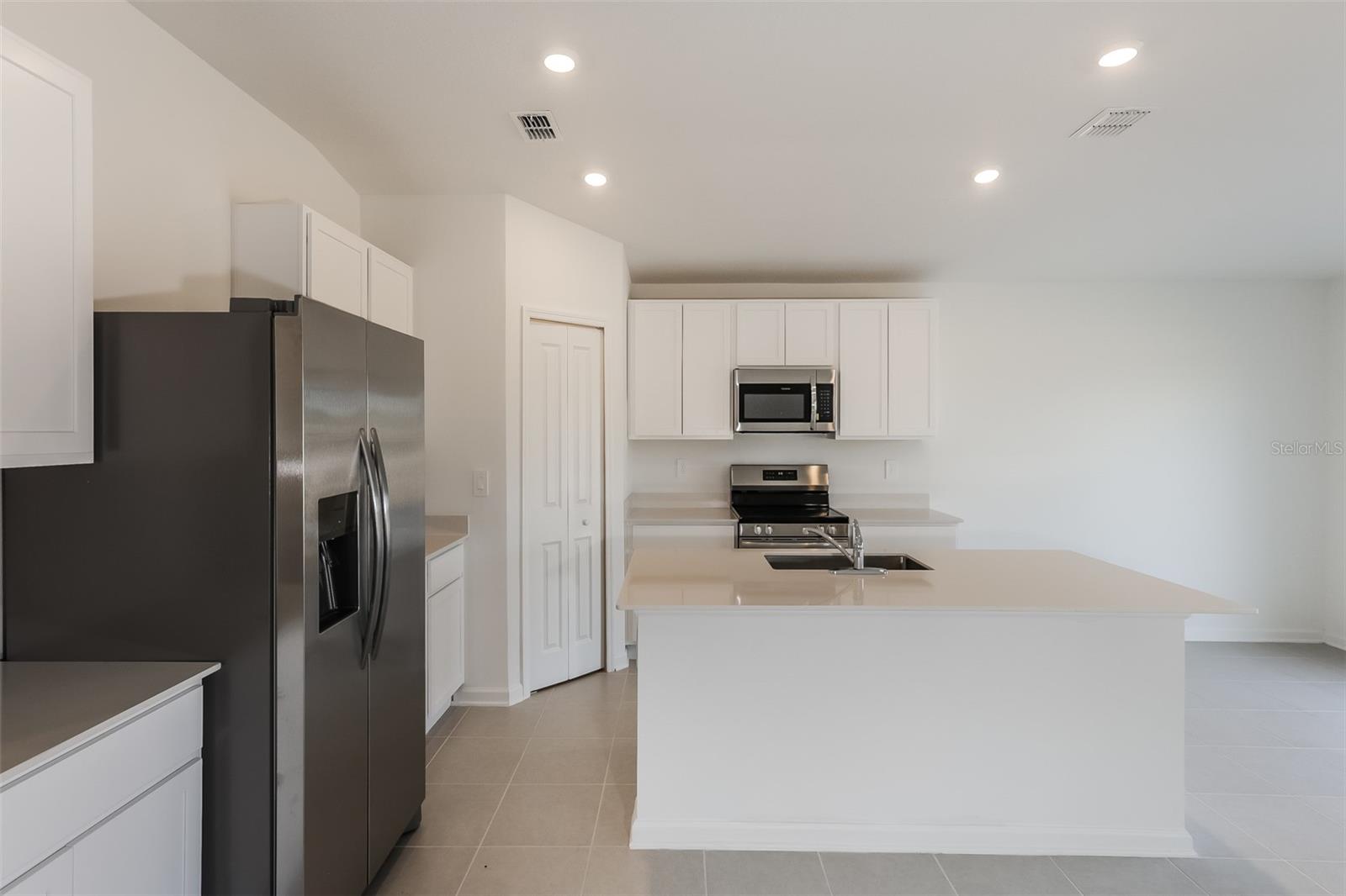 HUNT CLUB/LK WALES PH 1 - Residential Lease