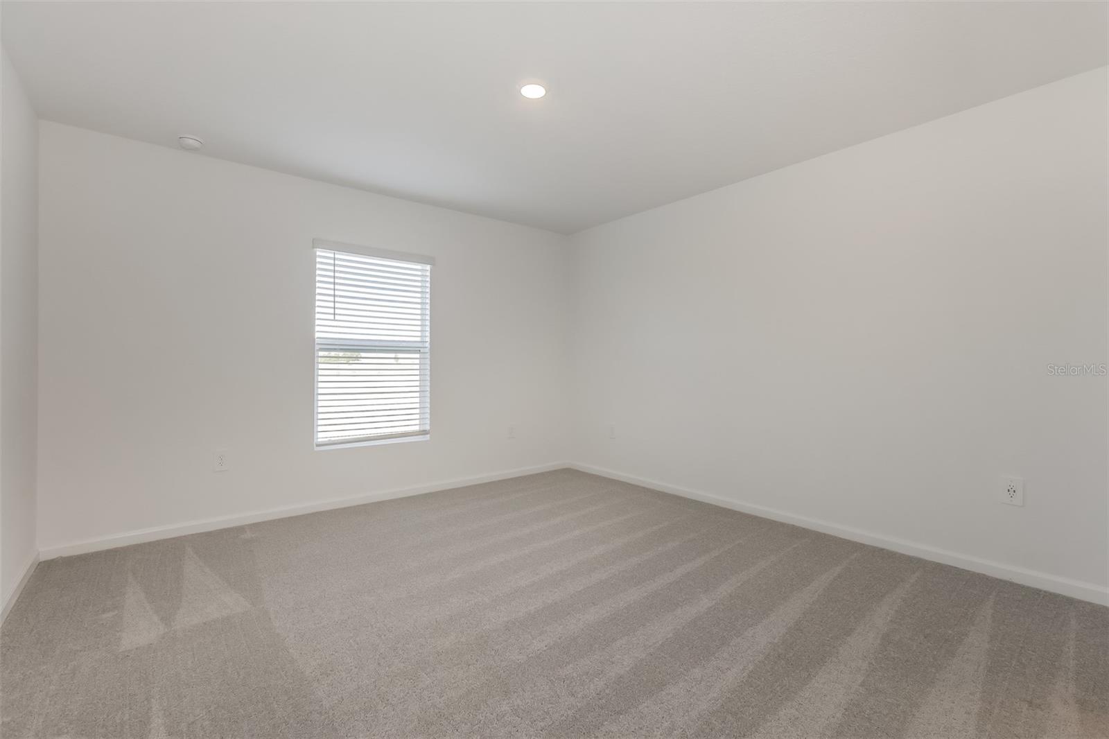 HUNT CLUB/LK WALES PH 1 - Residential Lease