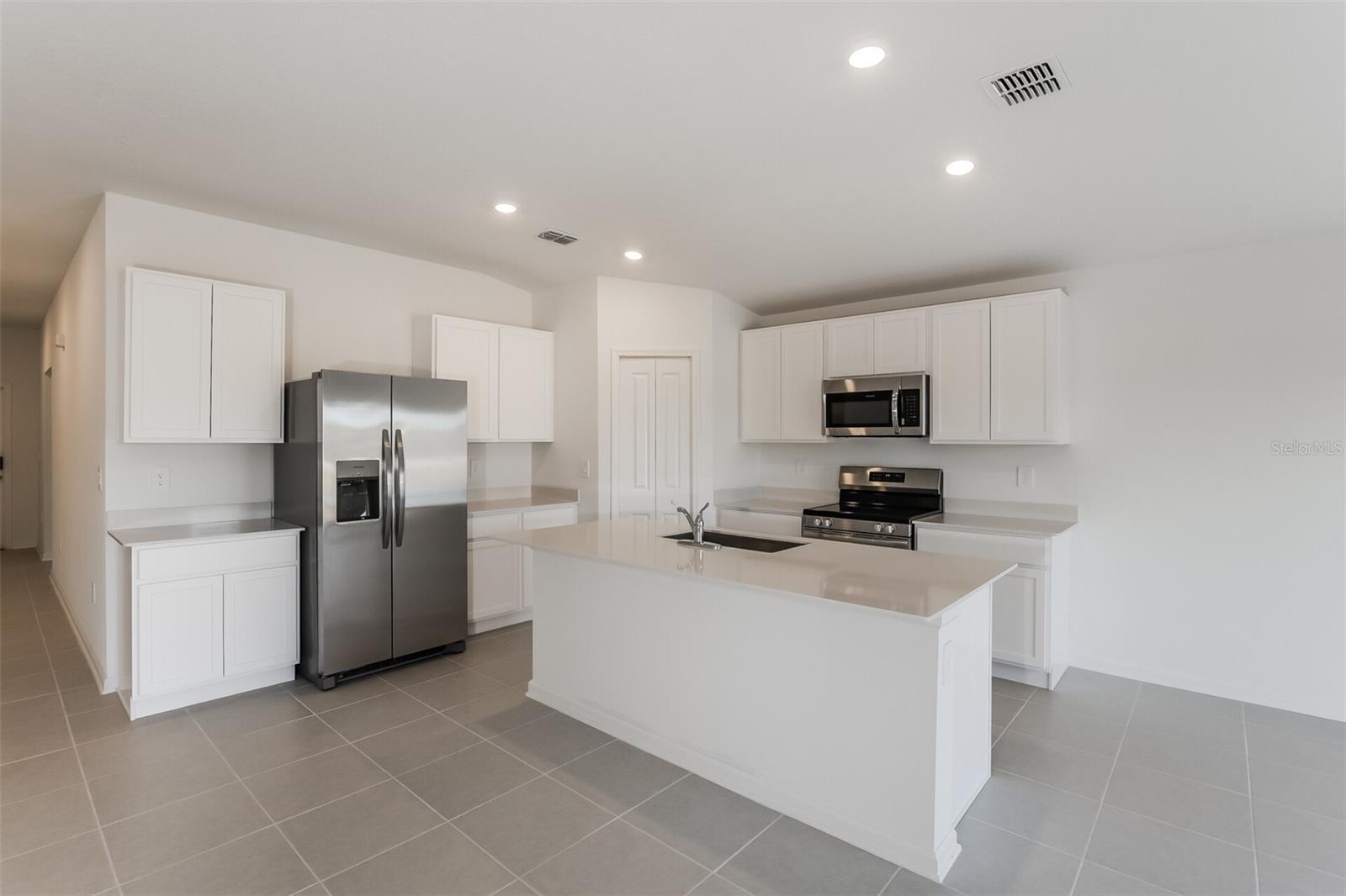 HUNT CLUB/LK WALES PH 1 - Residential Lease