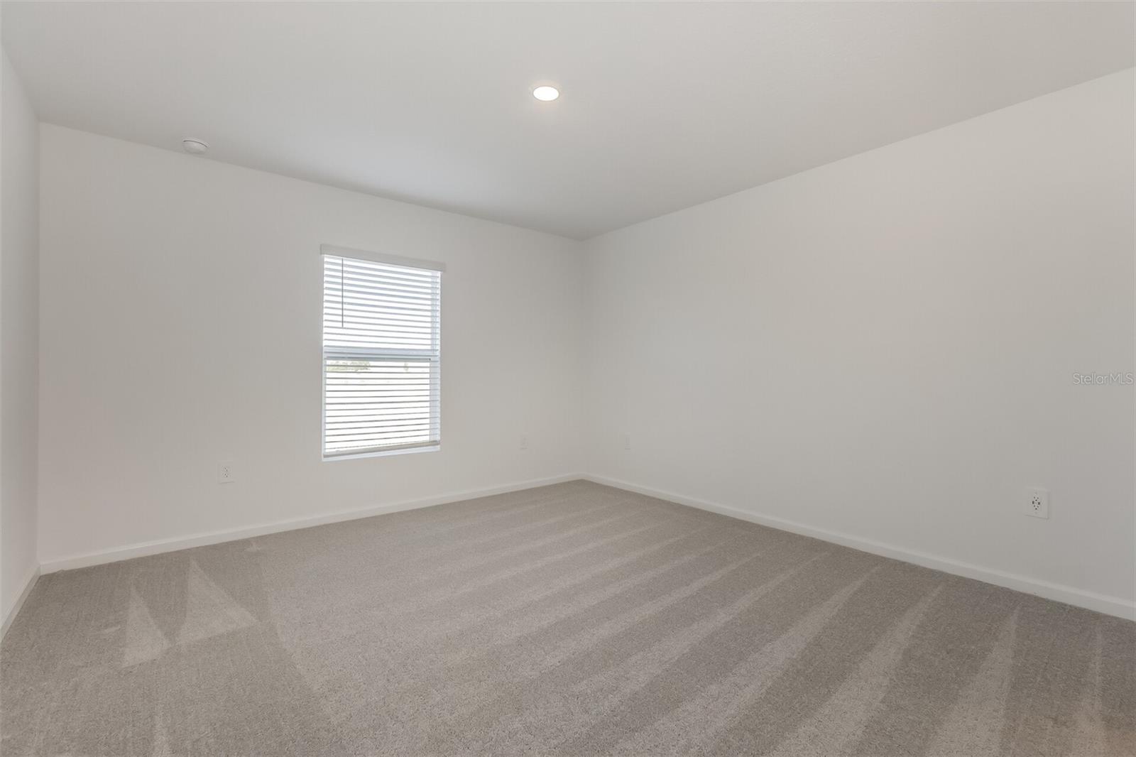 HUNT CLUB/LK WALES PH 1 - Residential Lease