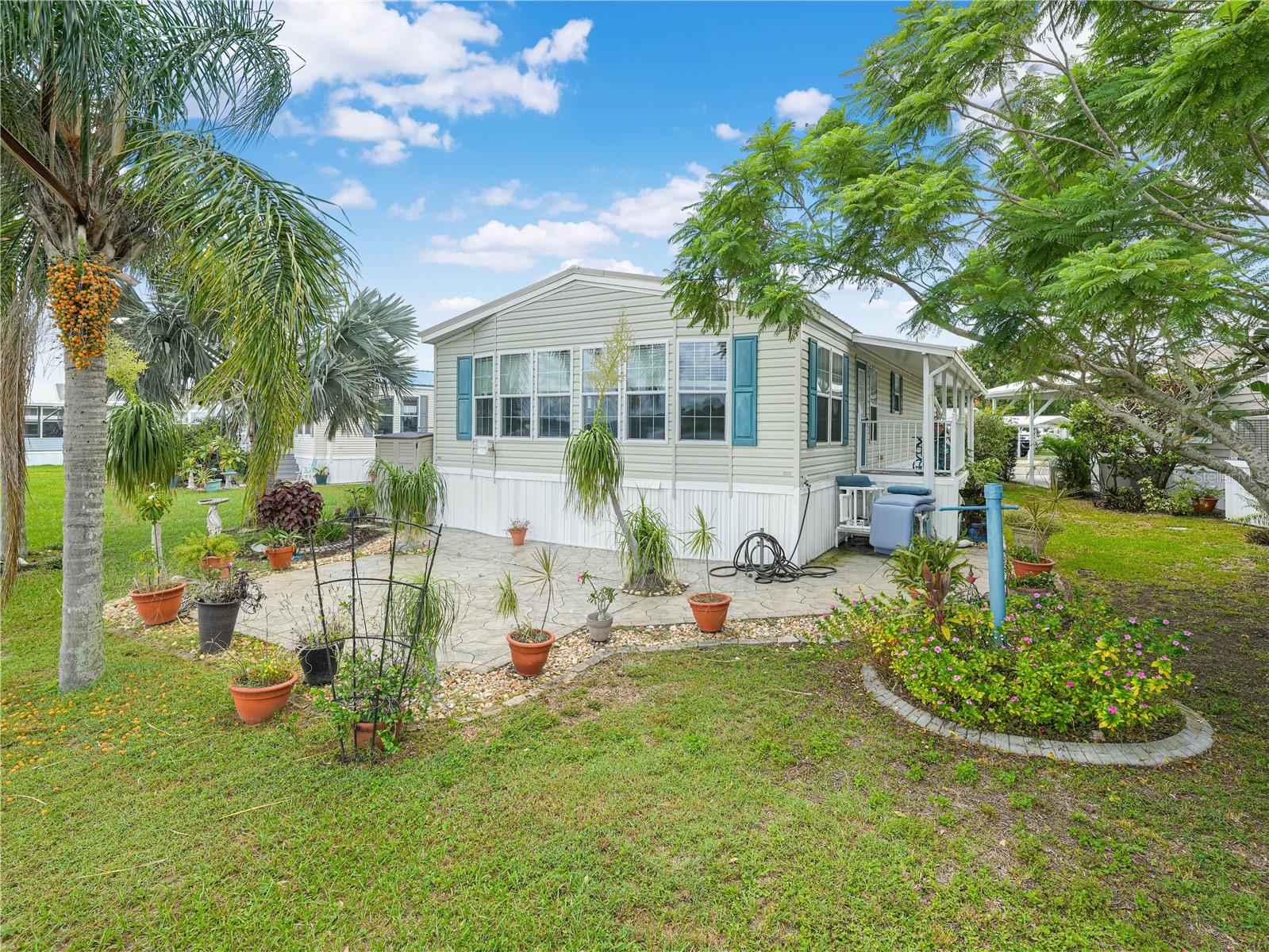 SADDLEBAG LAKE - Residential