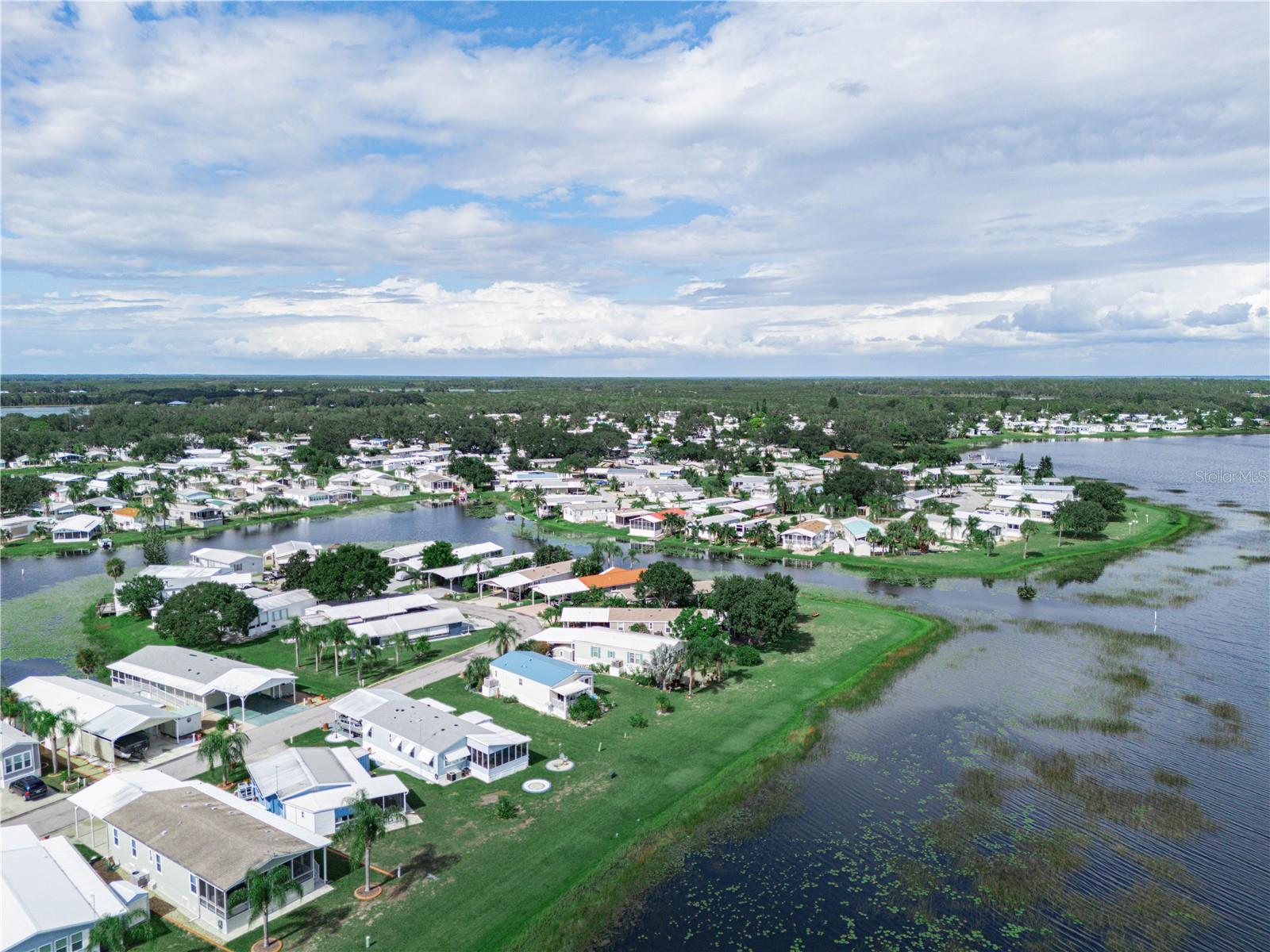 SADDLEBAG LAKE - Residential