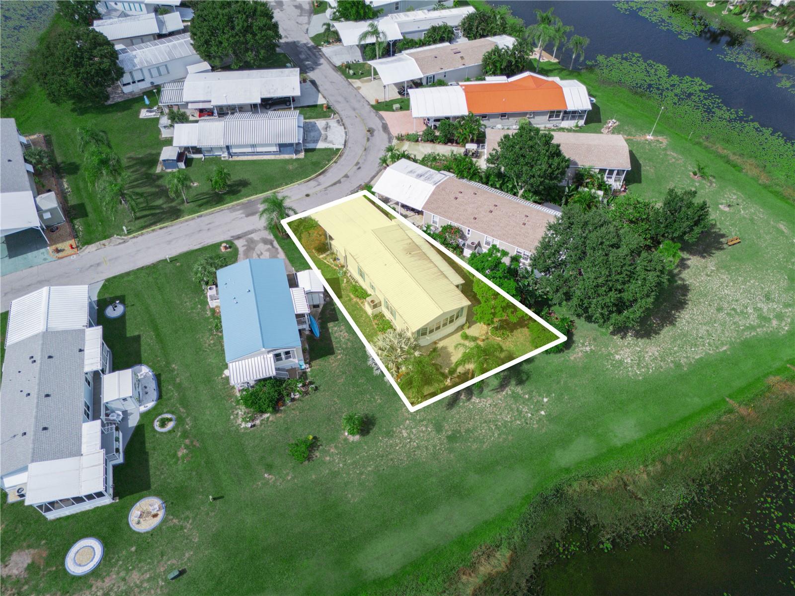 SADDLEBAG LAKE - Residential
