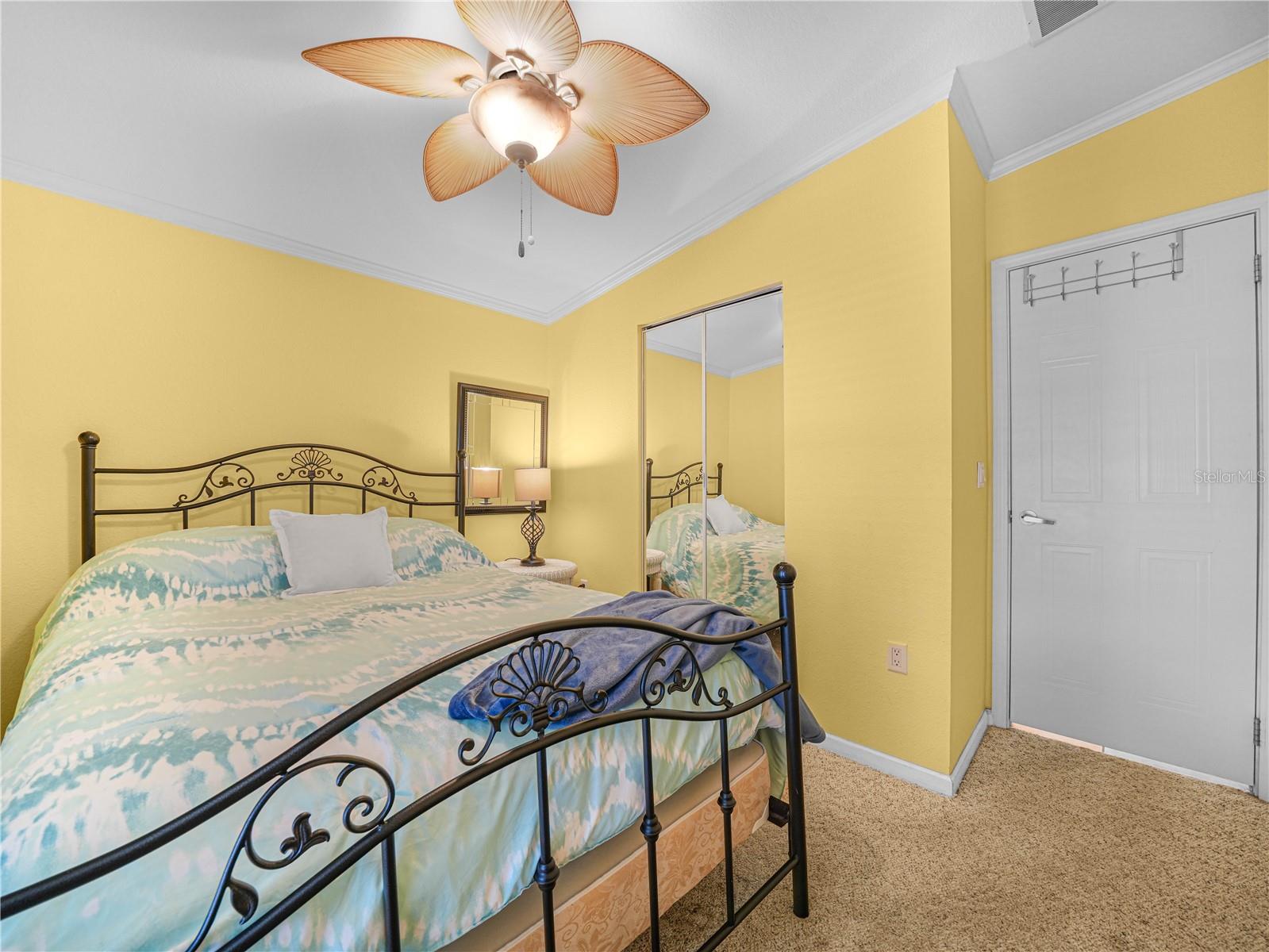 SADDLEBAG LAKE - Residential