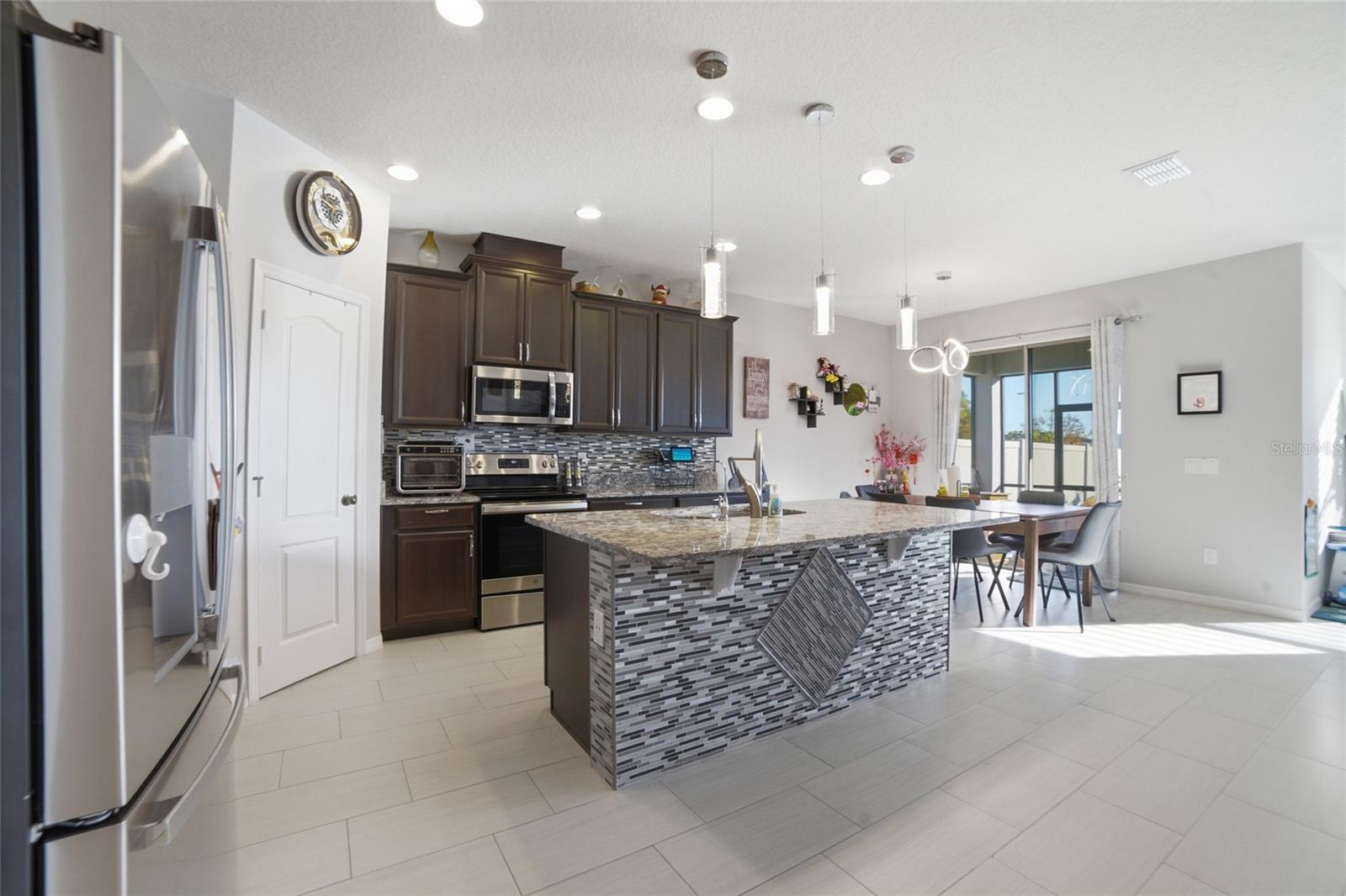 RESERVE AT PINE TREE - Residential Lease