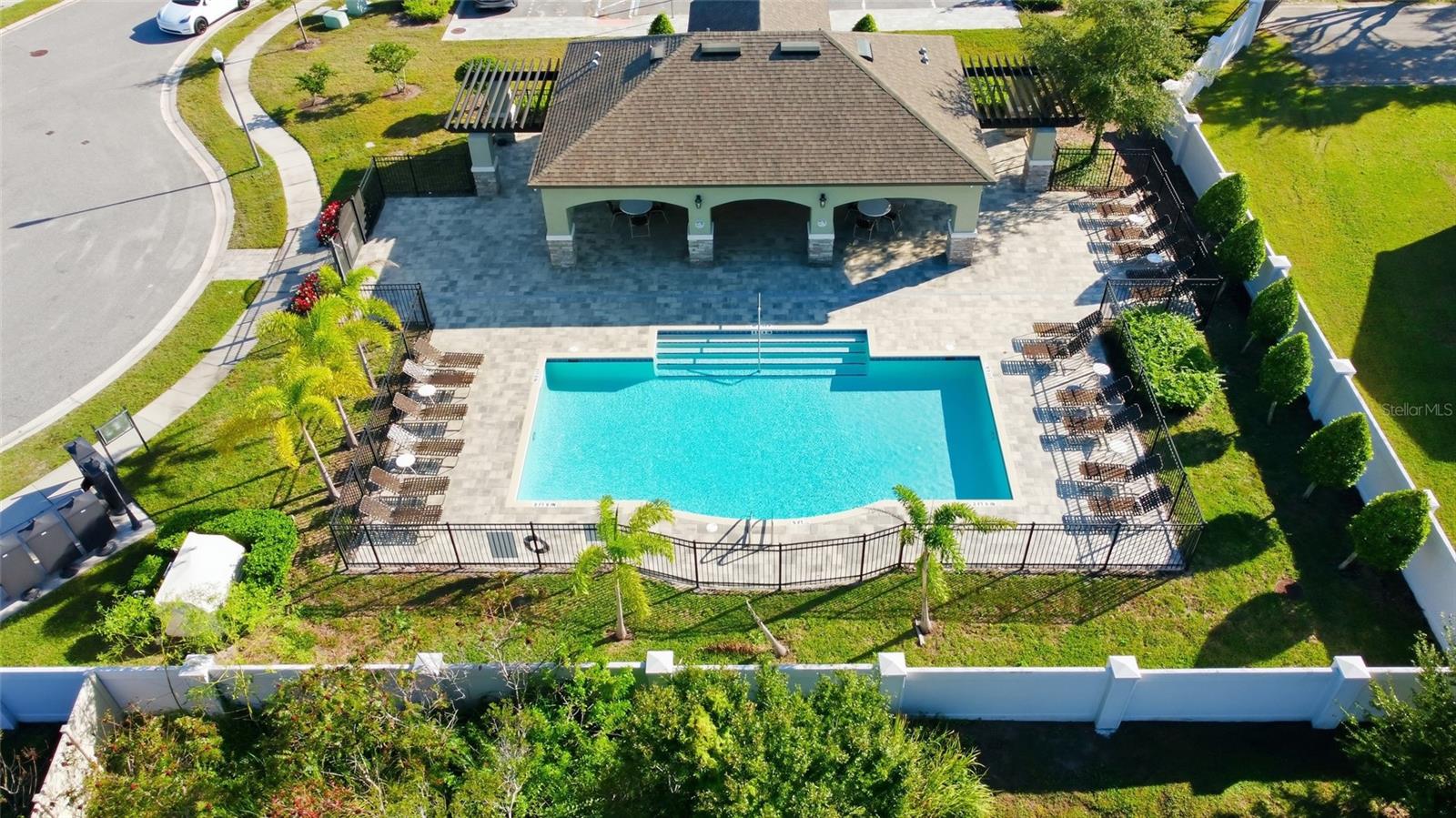 RESERVE AT PINE TREE - Residential Lease