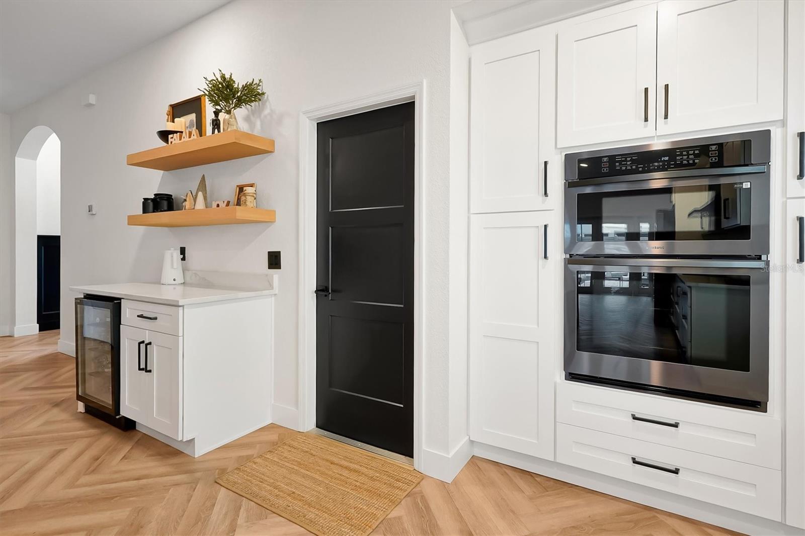 JOHNS LAKE POINTE A & S - Residential