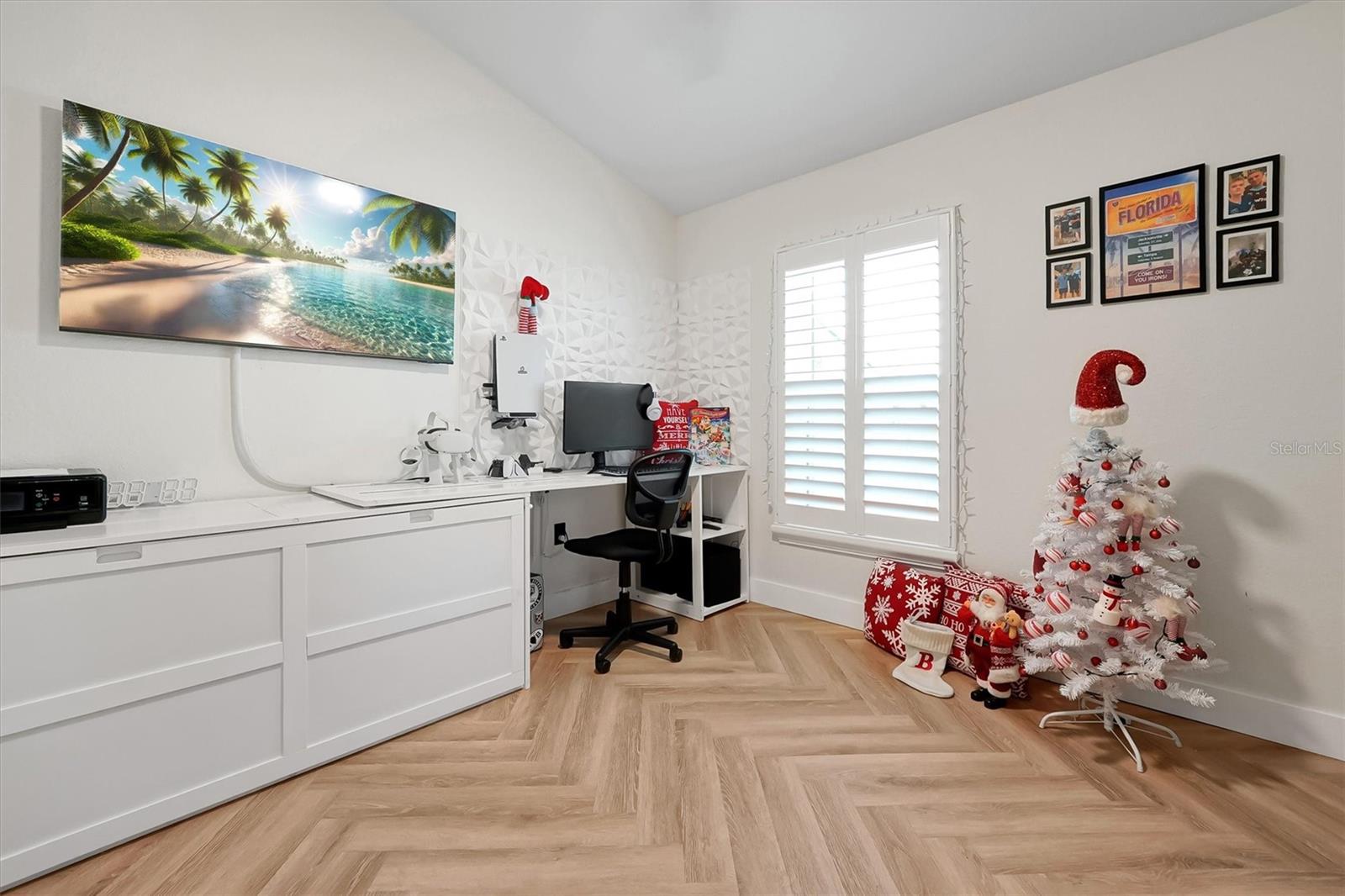 JOHNS LAKE POINTE A & S - Residential