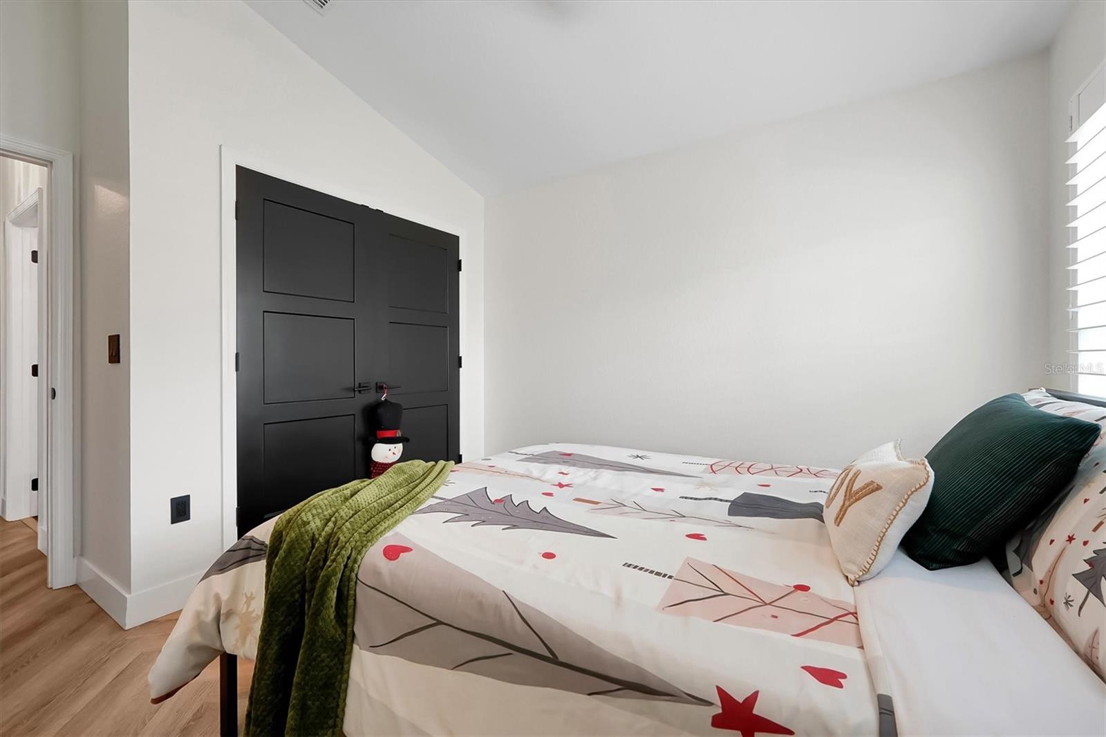 JOHNS LAKE POINTE A & S - Residential