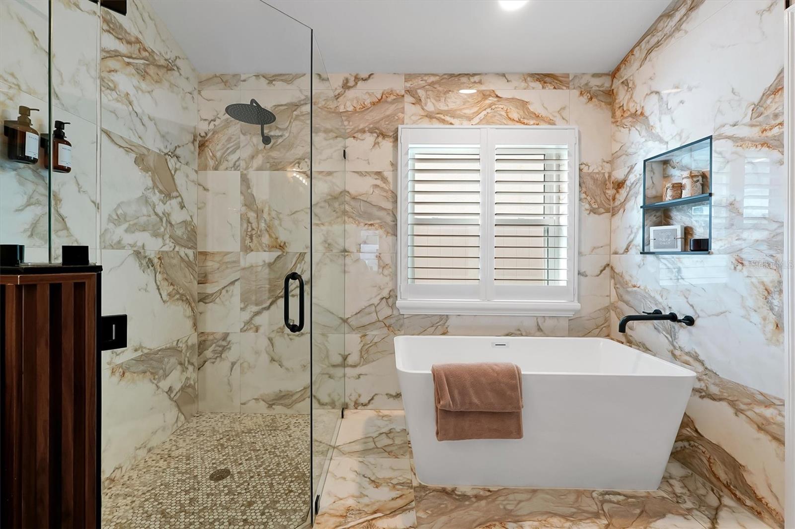 JOHNS LAKE POINTE A & S - Residential