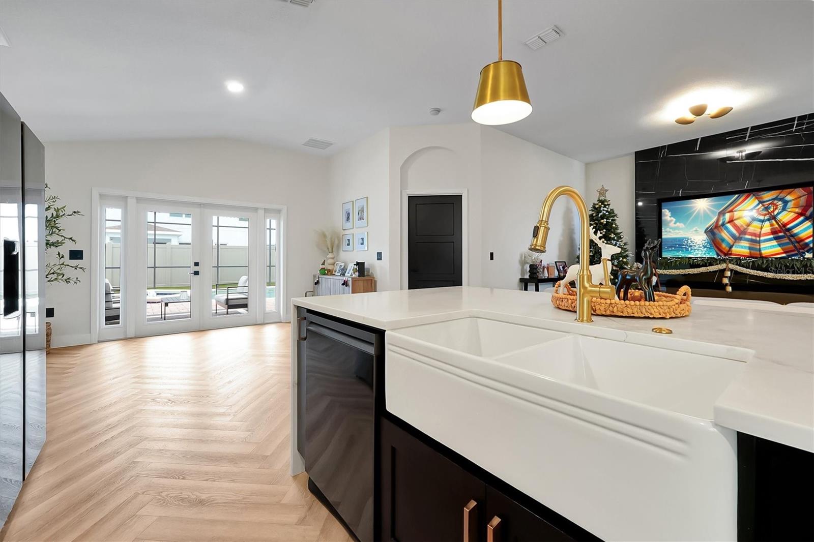 JOHNS LAKE POINTE A & S - Residential