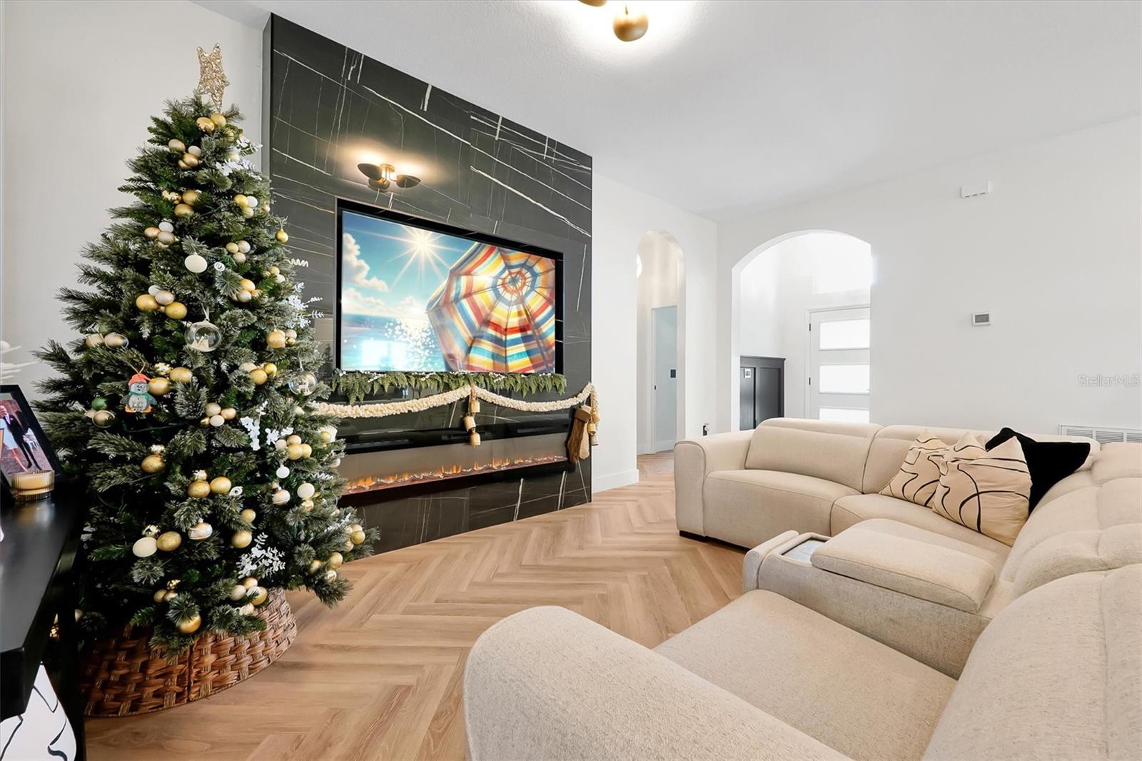 JOHNS LAKE POINTE A & S - Residential