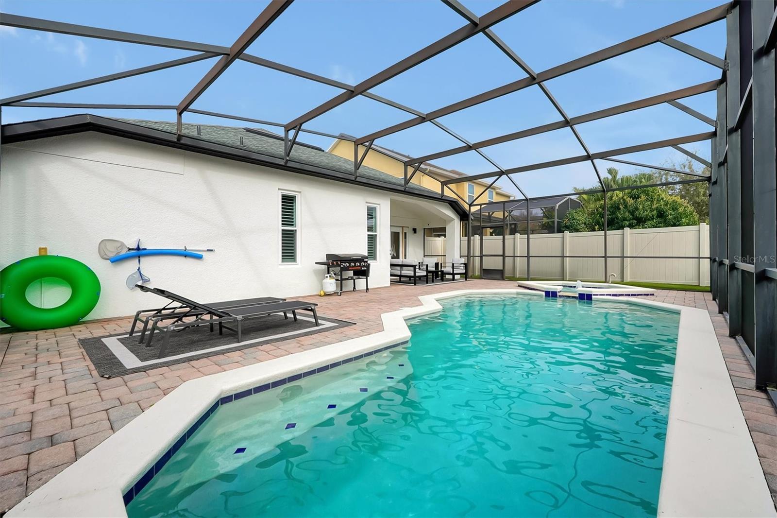 JOHNS LAKE POINTE A & S - Residential