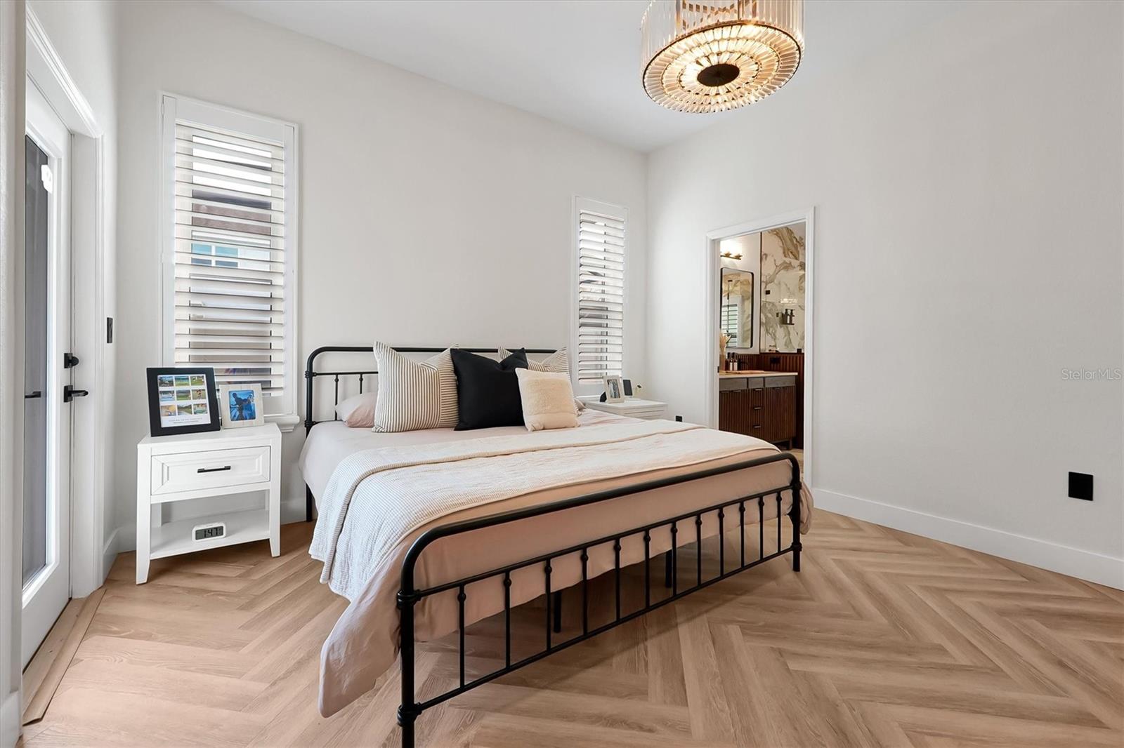 JOHNS LAKE POINTE A & S - Residential