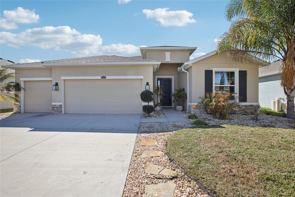 Photo of 10747 Laxer Cay Loop, San Antonio, FL 33576 (MLS # TB8492974)
