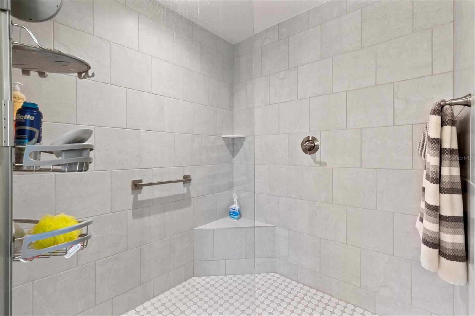 VILLAGE OF NEWELL - Residential