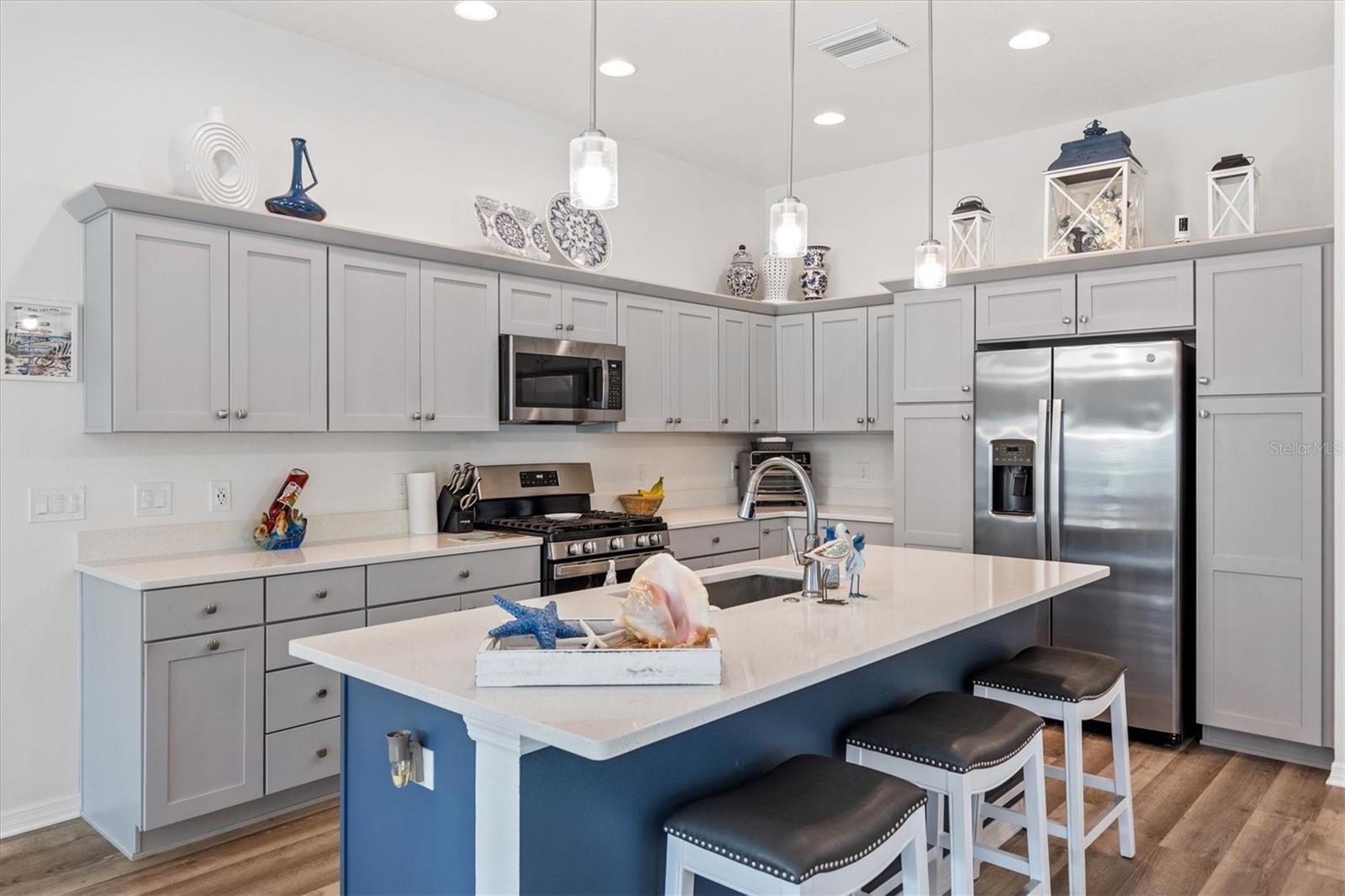 VILLAGE OF NEWELL - Residential