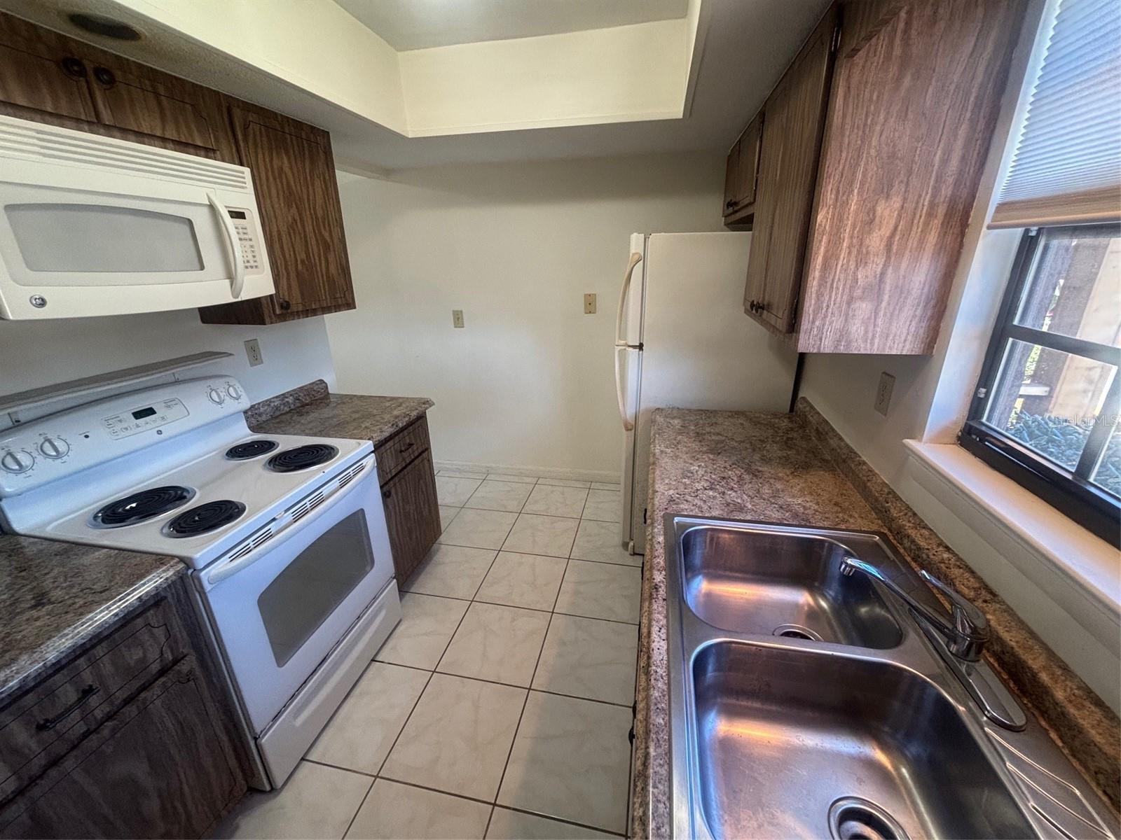 LEESBURG CHESTERBROOK CONDO - Residential