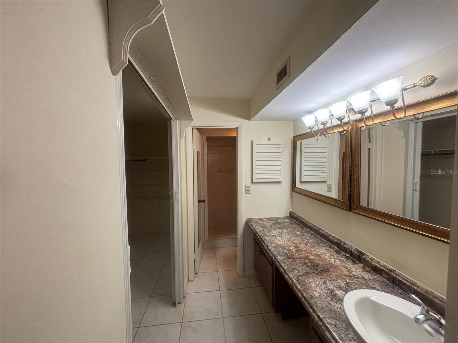 LEESBURG CHESTERBROOK CONDO - Residential