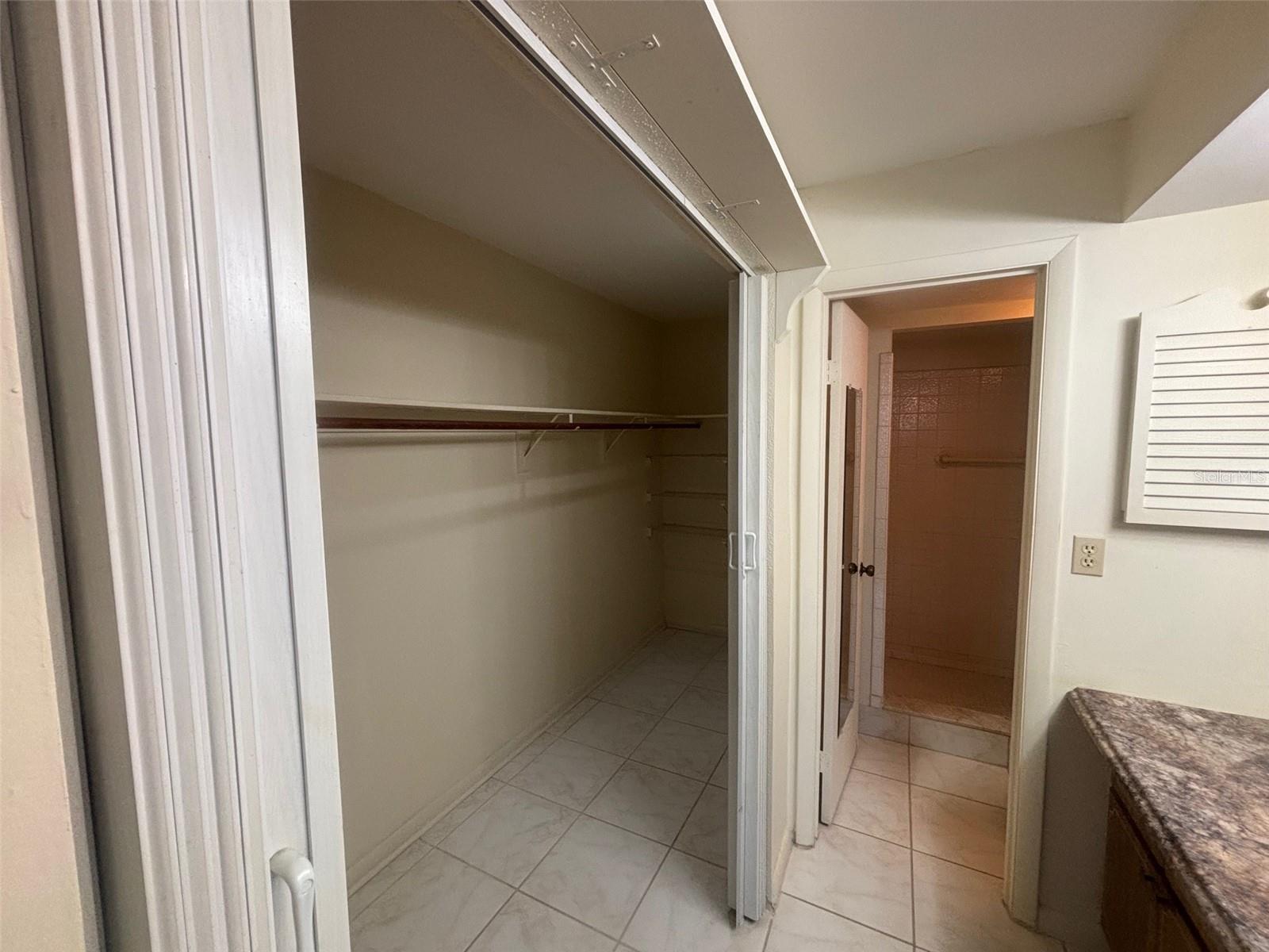 LEESBURG CHESTERBROOK CONDO - Residential