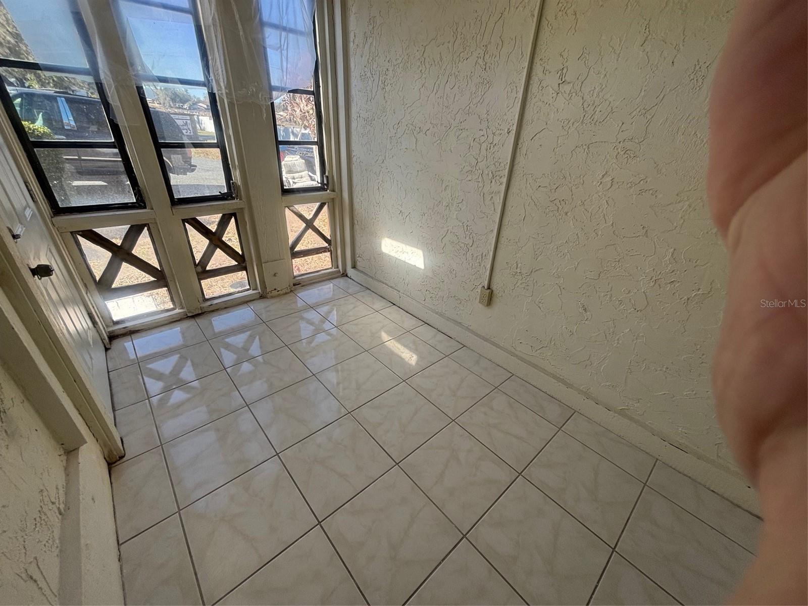 LEESBURG CHESTERBROOK CONDO - Residential