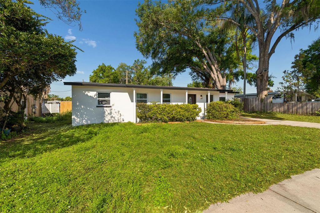 Photo of 730 Clayton Street, Brandon, FL 33511 (MLS # TB8492272)