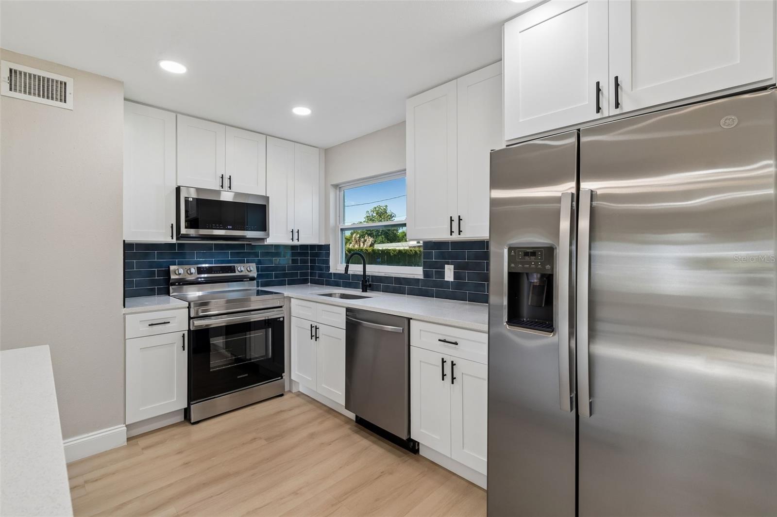 PLANTATION ESTATES UNIT 3 - Residential