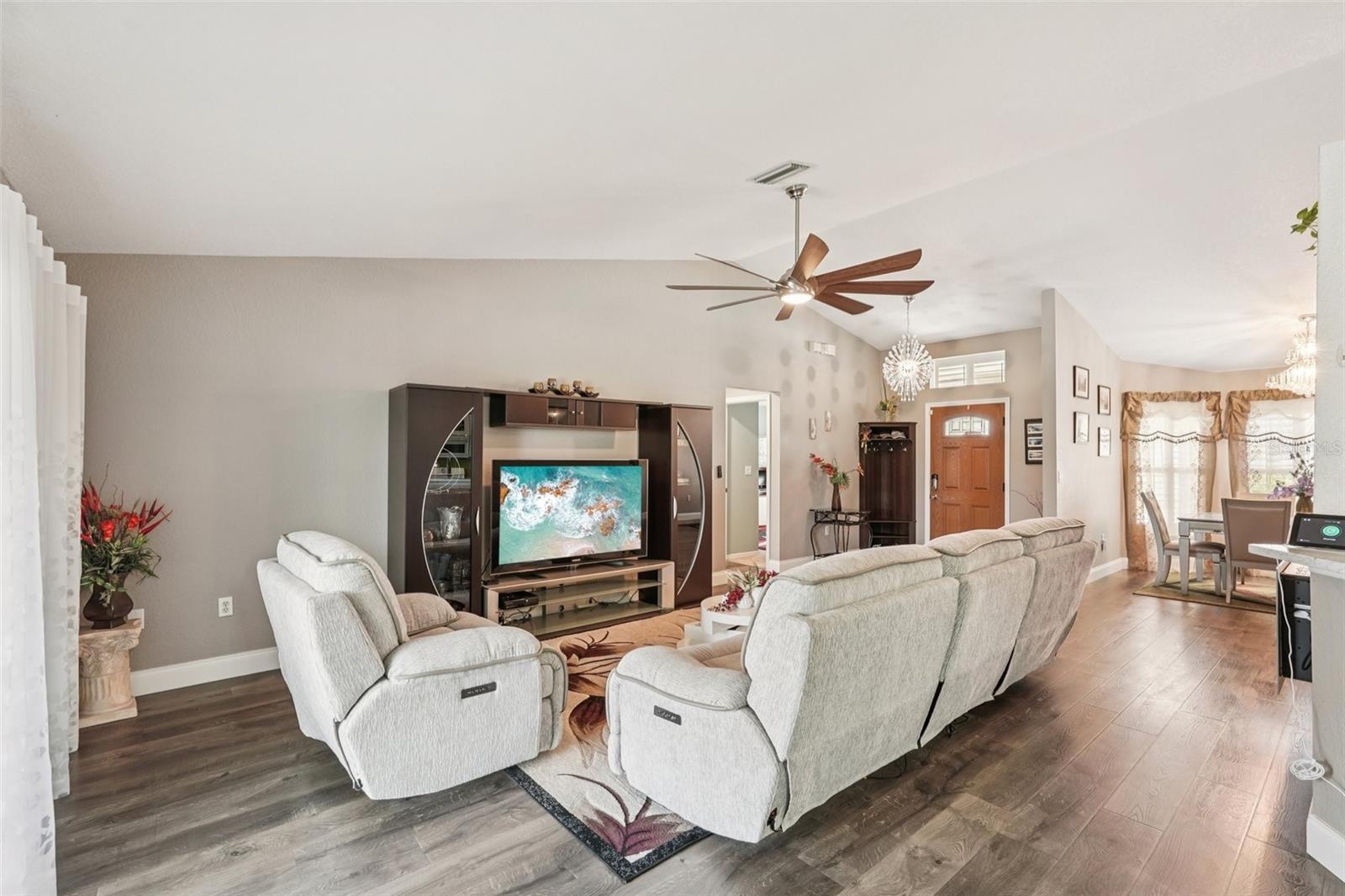 ROTONDA WEST PEBBLE BEACH - Residential