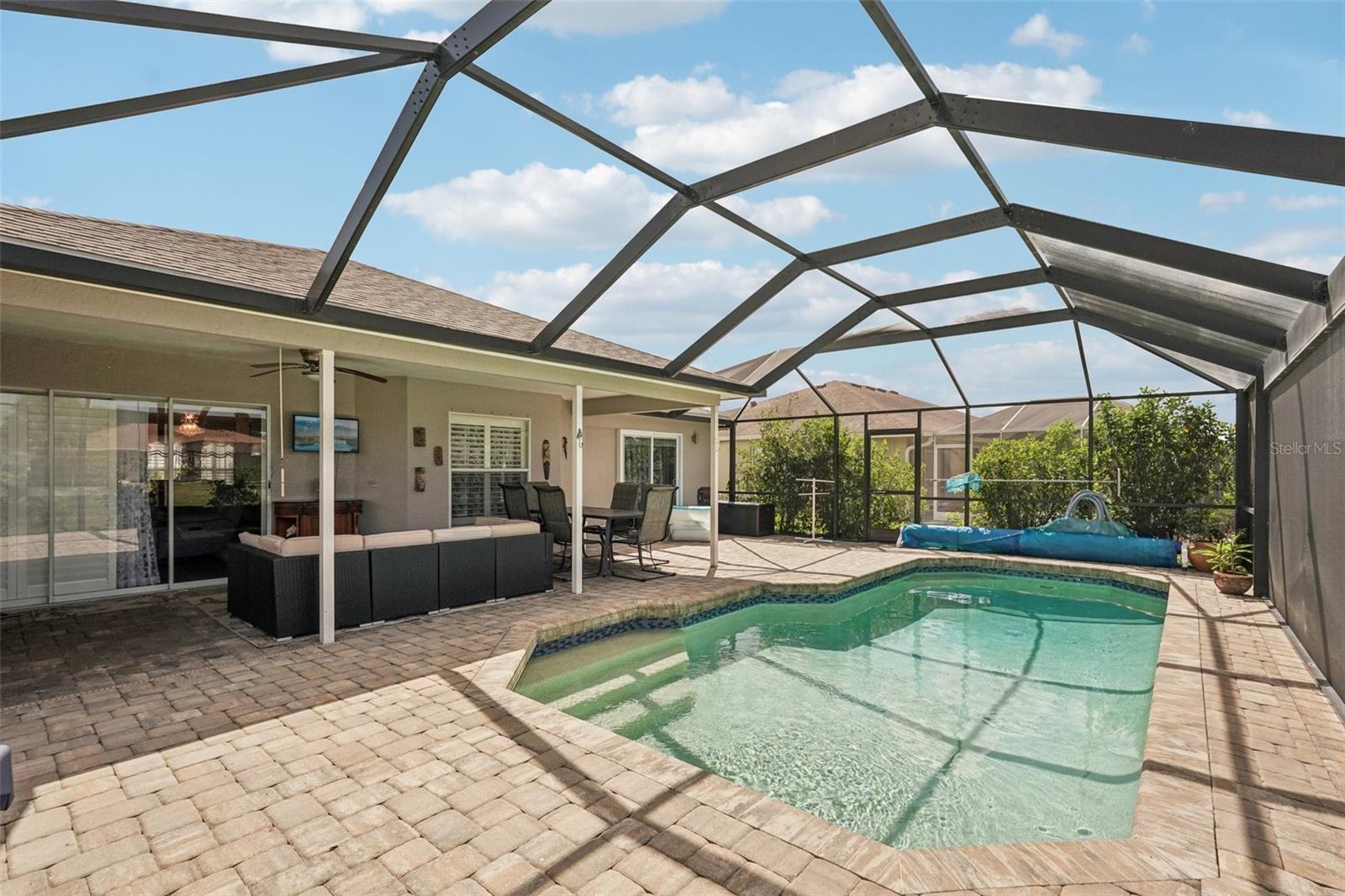 ROTONDA WEST PEBBLE BEACH - Residential