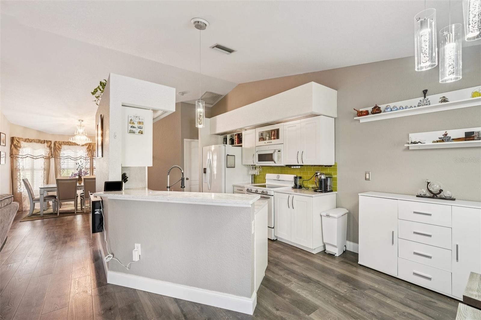 ROTONDA WEST PEBBLE BEACH - Residential