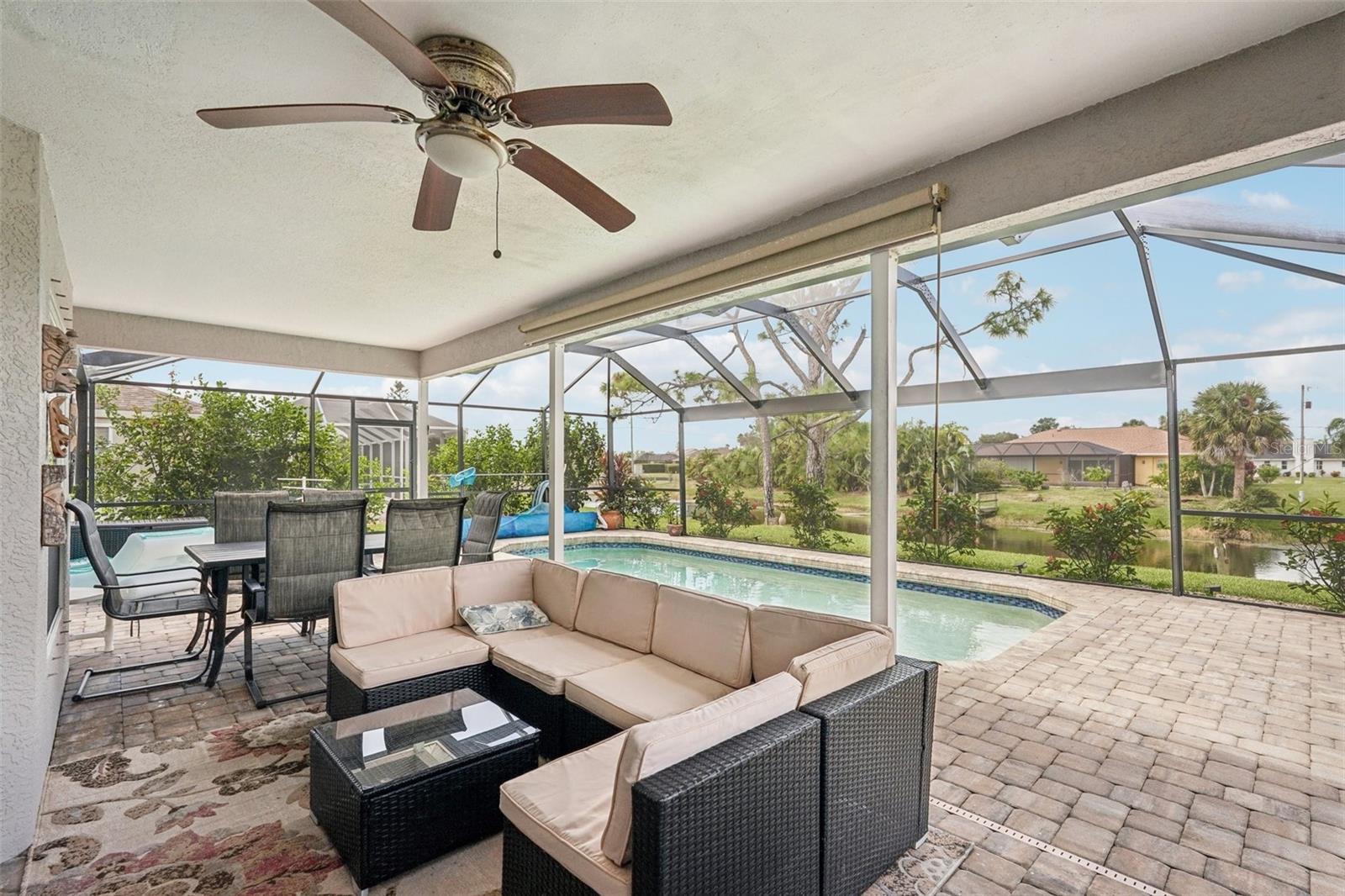 ROTONDA WEST PEBBLE BEACH - Residential